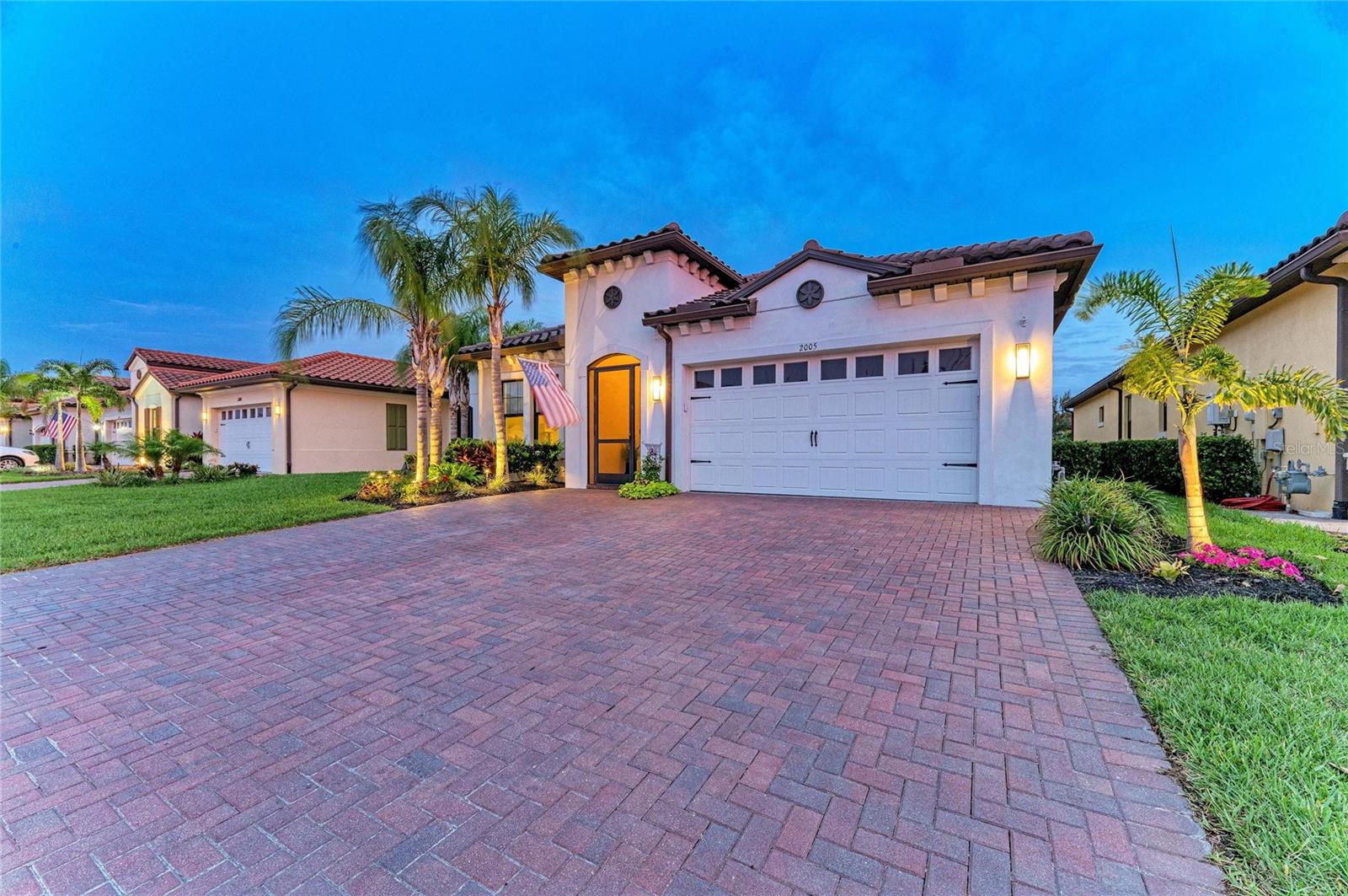 Single Family Residence in PALMETTO, FL - Daniel Dourado