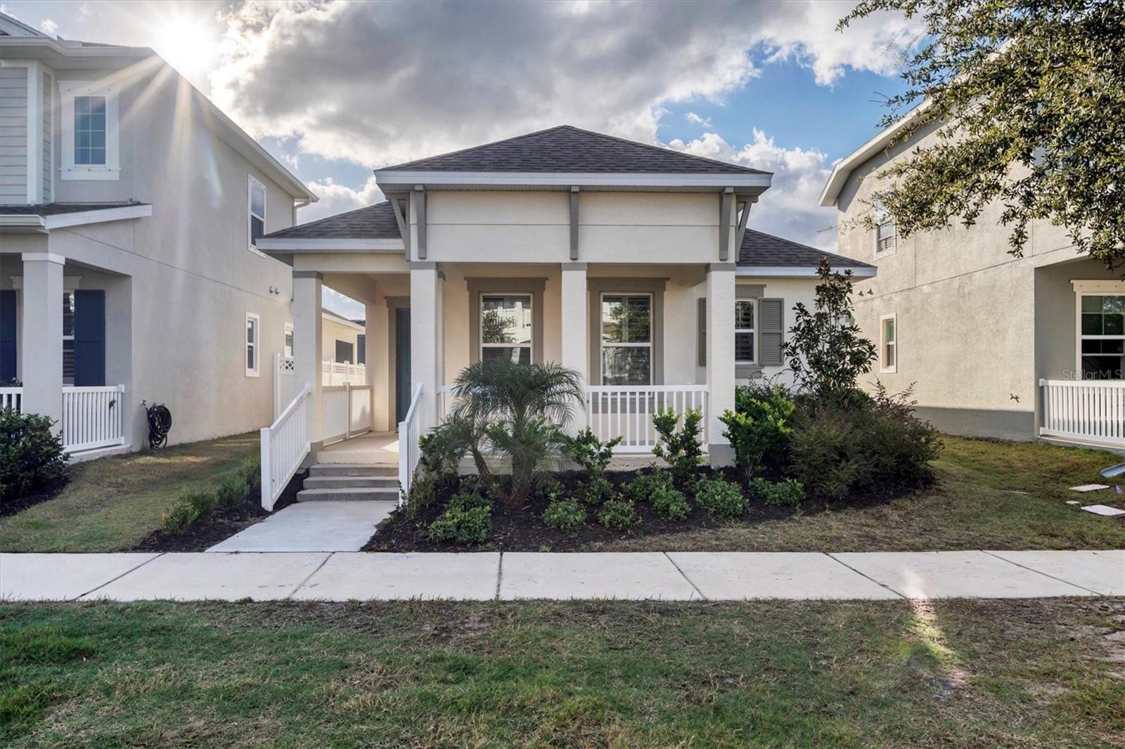 Single Family Residence em APOLLO BEACH, FL - Daniel Dourado