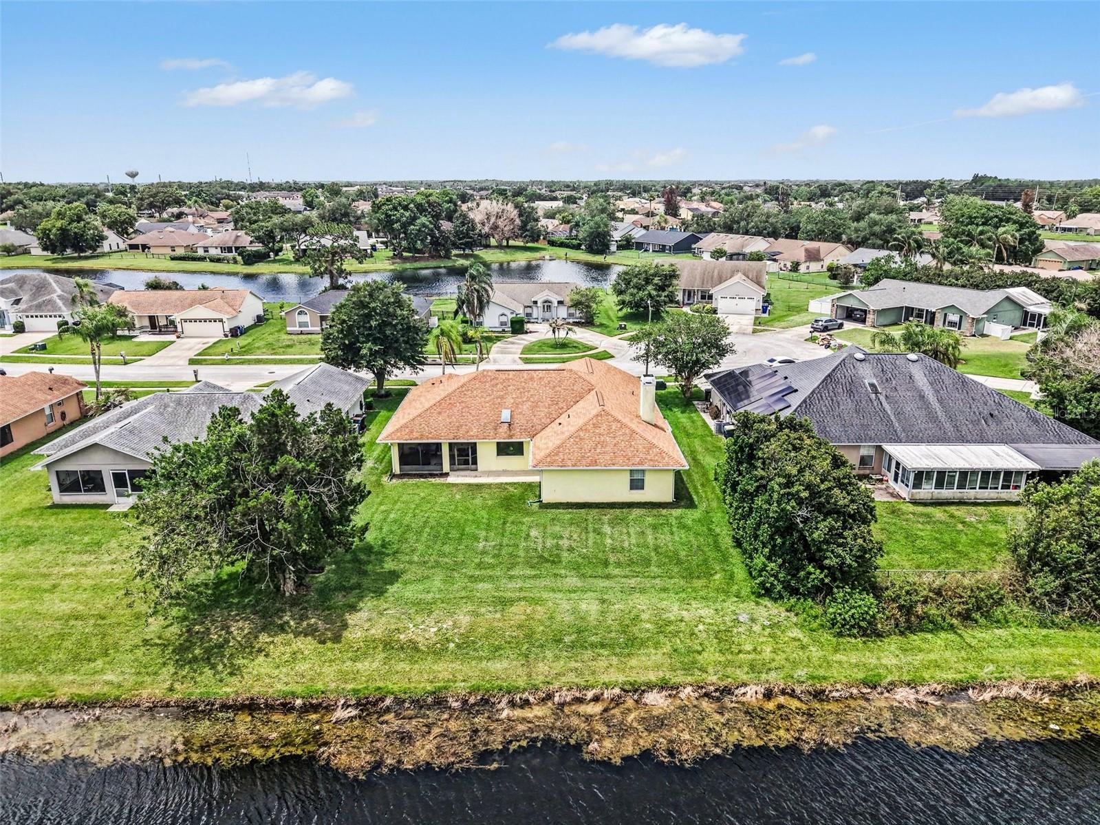 Single Family Residence em ST CLOUD, FL - Daniel Dourado