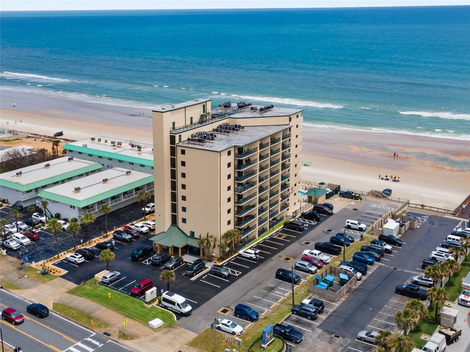 Condominium em DAYTONA BEACH SHORES, FL - Daniel Dourado