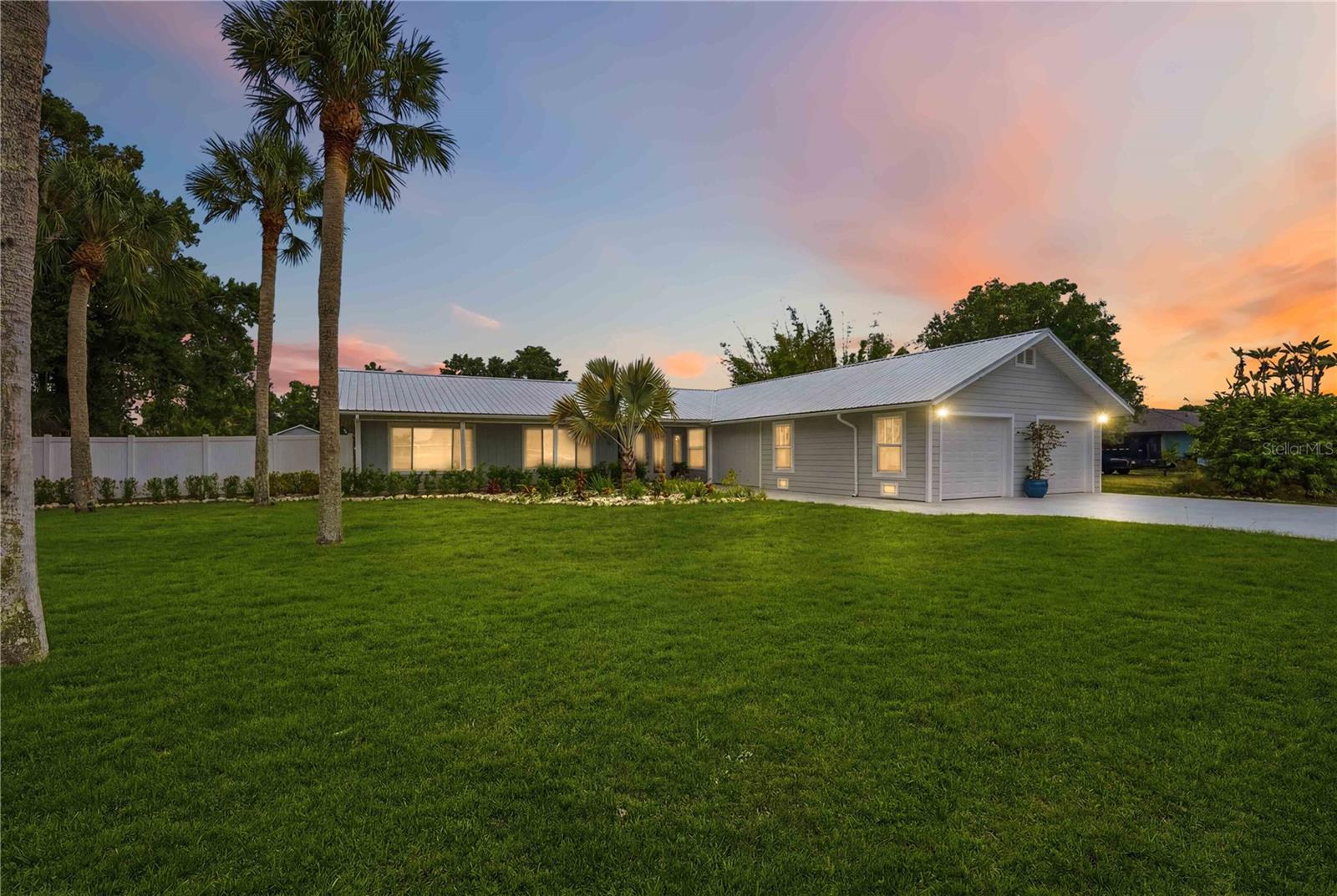 Single Family Residence em ENGLEWOOD, FL - Daniel Dourado