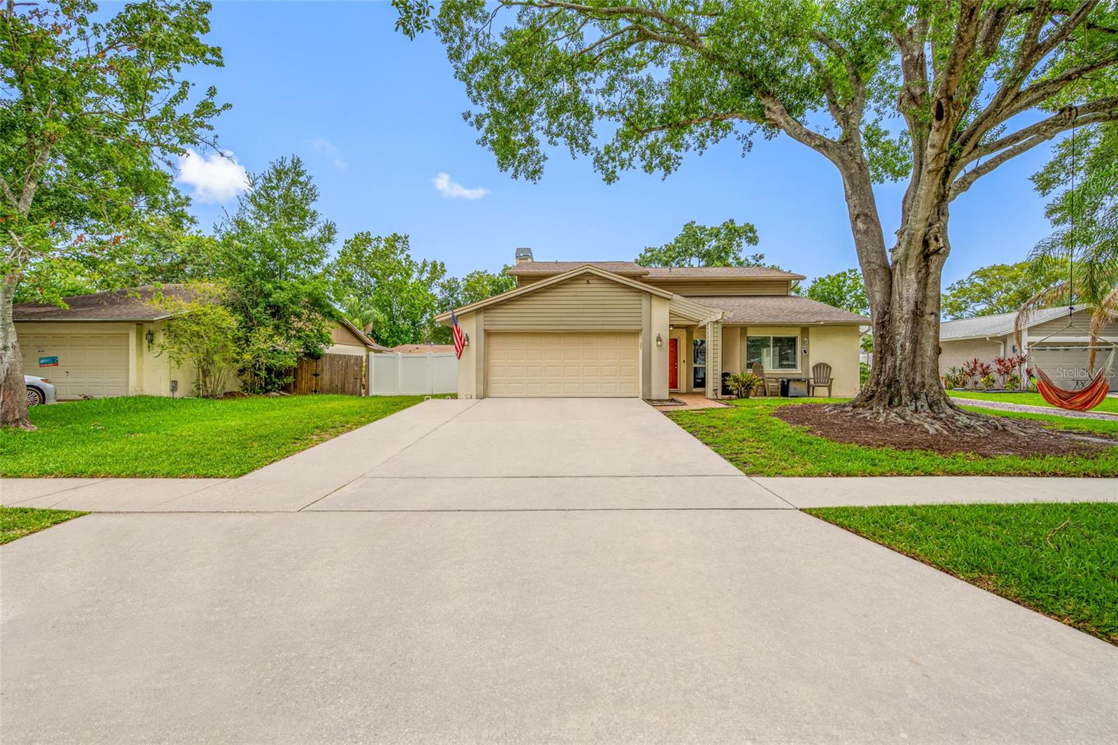Single Family Residence in TAMPA, FL - Daniel Dourado