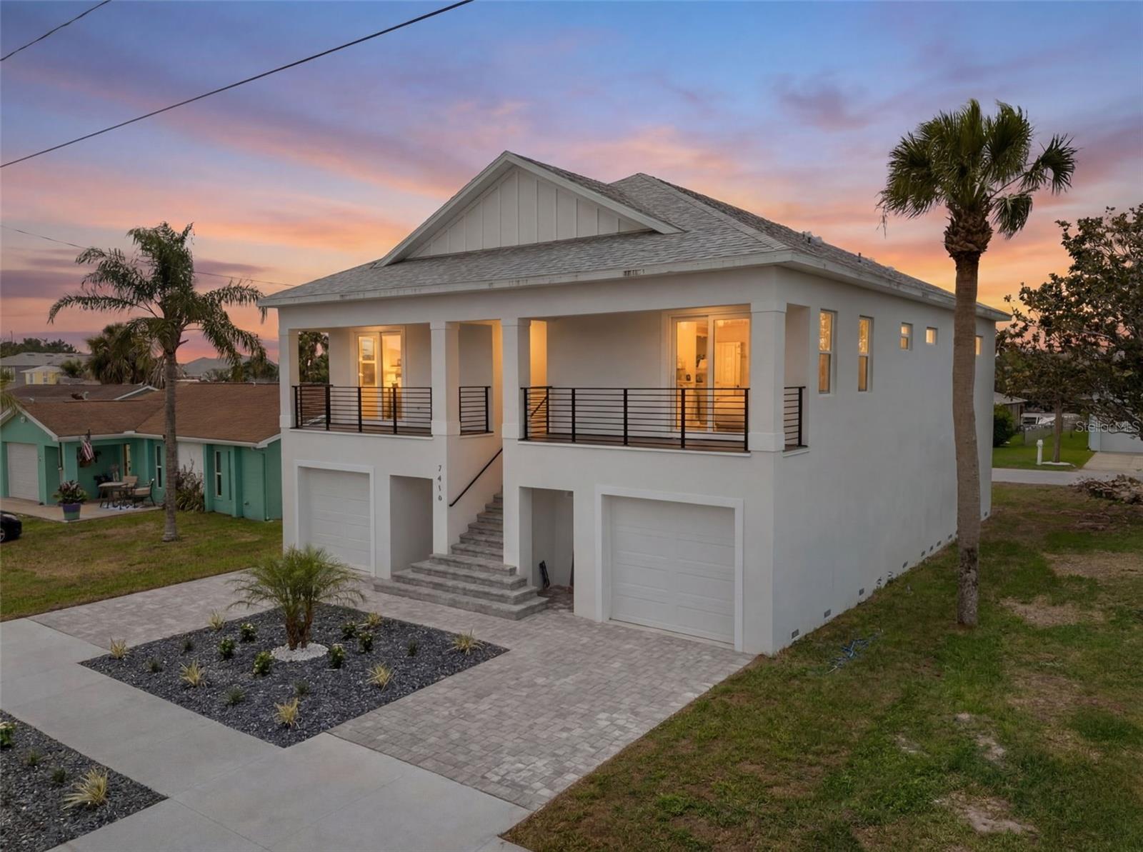 Single Family Residence in HUDSON, FL - Daniel Dourado