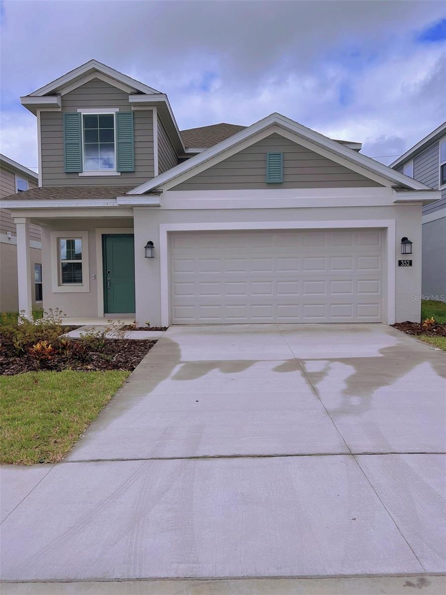 Single Family Residence in DAVENPORT, FL - Daniel Dourado