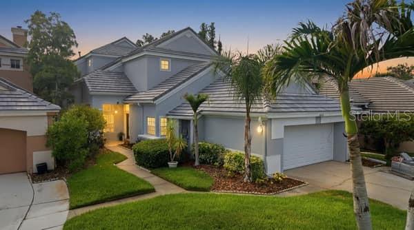 Single Family Residence in LUTZ, FL - Daniel Dourado