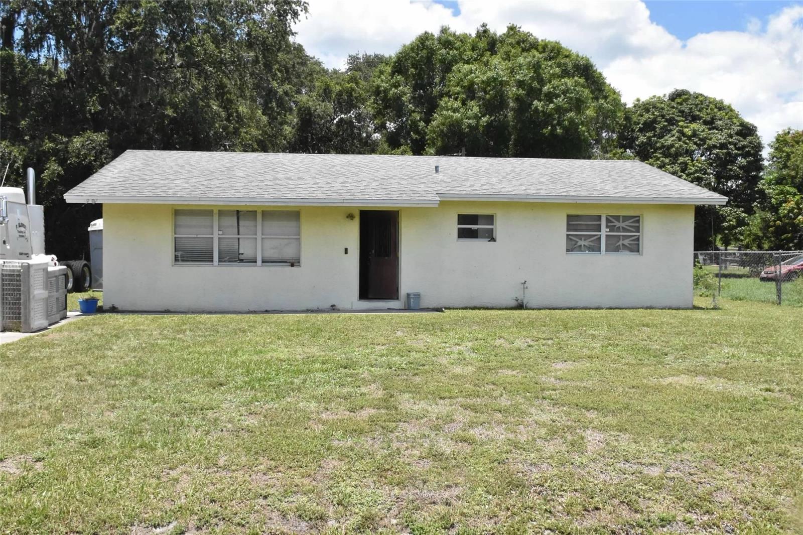 Single Family Residence em IMMOKALEE, FL - Daniel Dourado