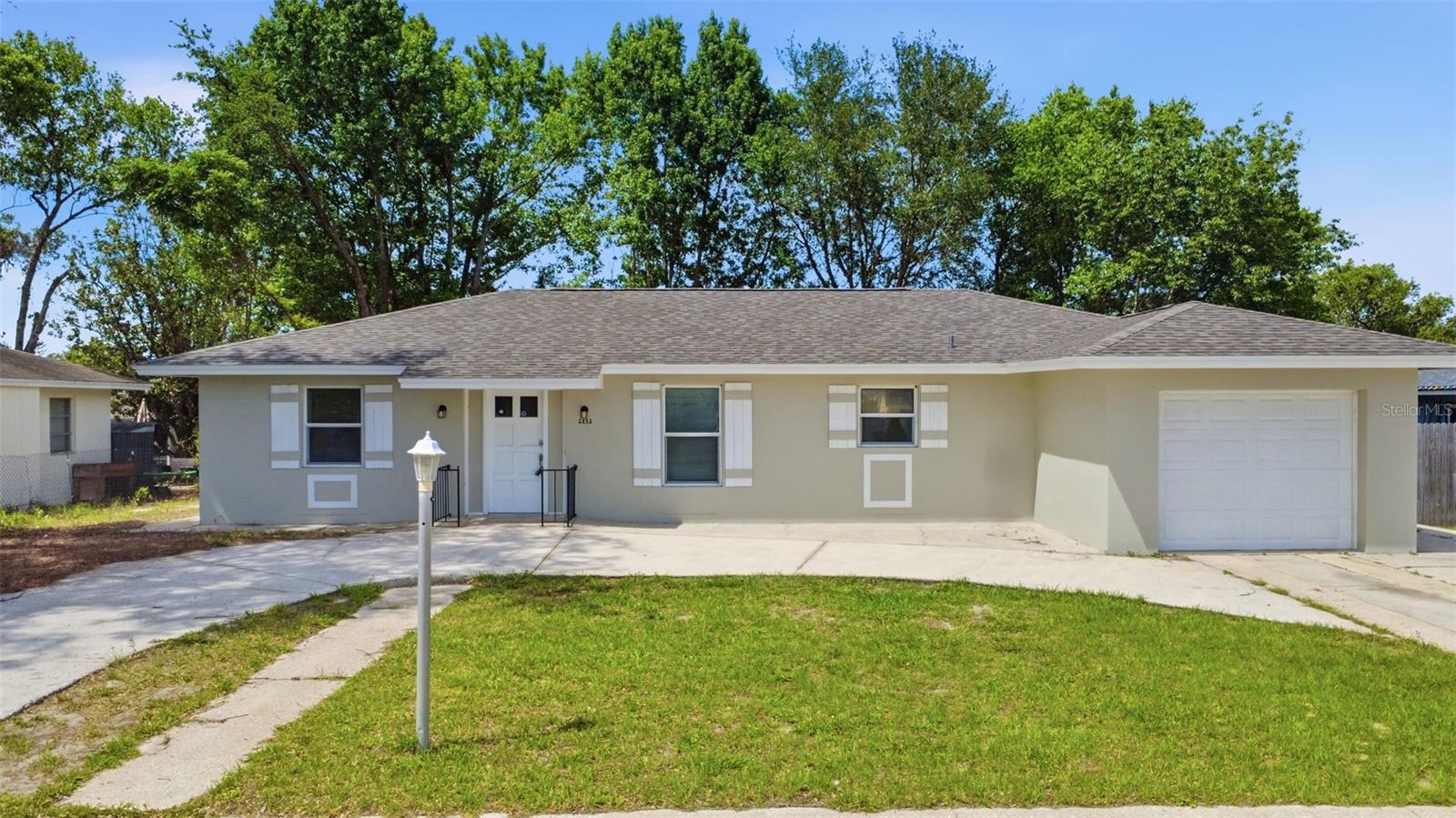 Single Family Residence em DELTONA, FL - Daniel Dourado