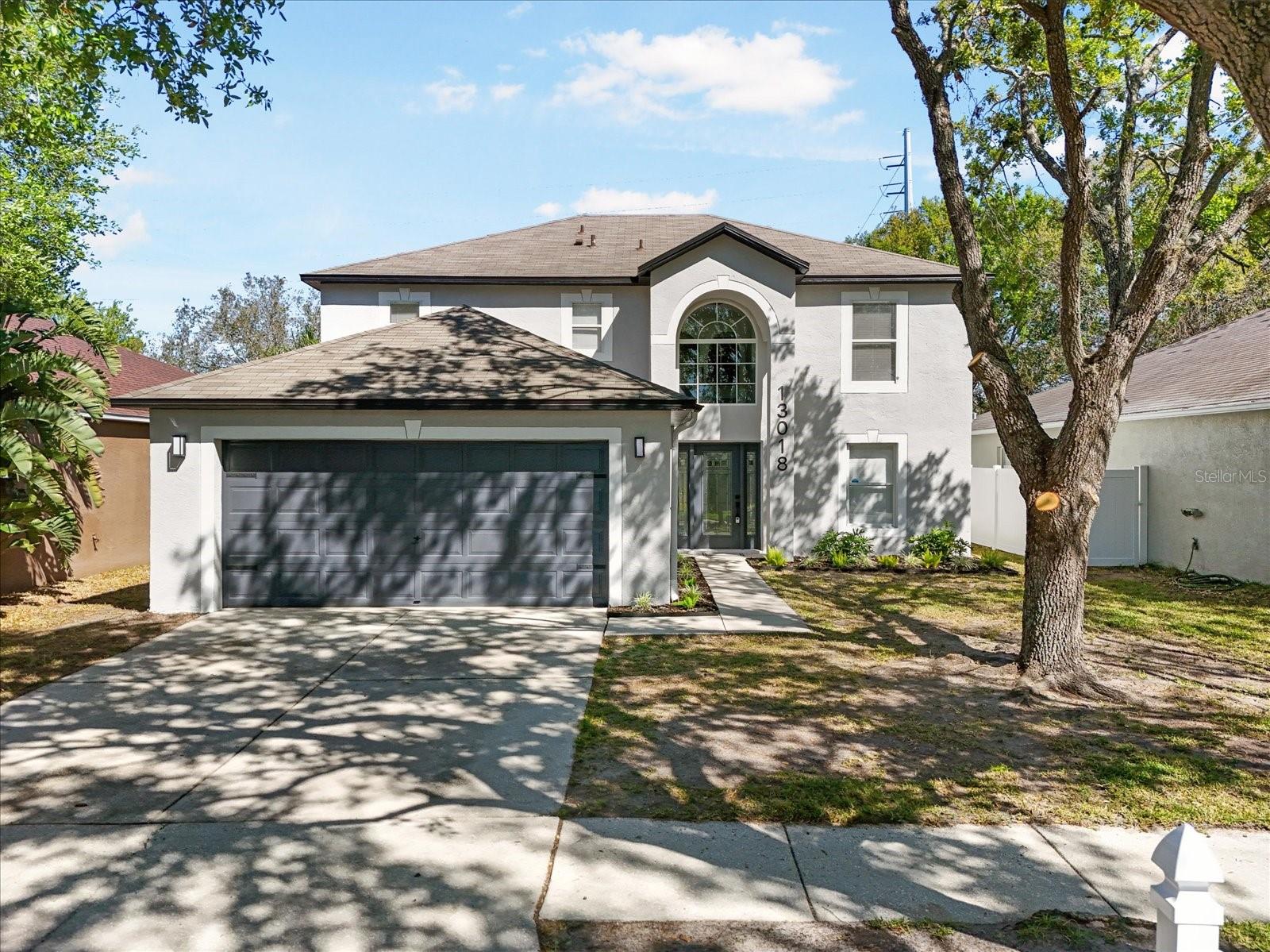 Single Family Residence in GIBSONTON, FL - Daniel Dourado