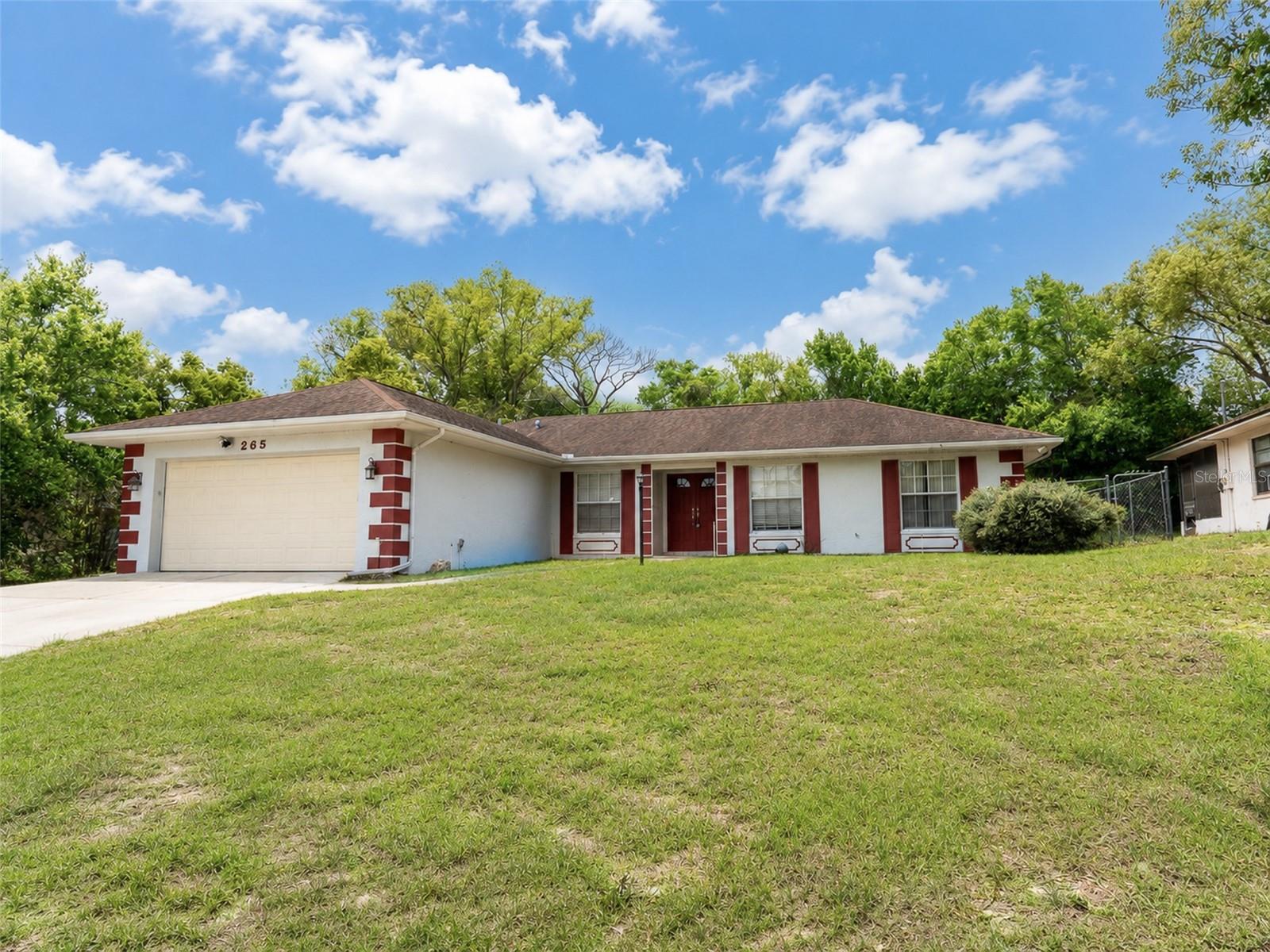 Single Family Residence em SPRING HILL, FL - Daniel Dourado