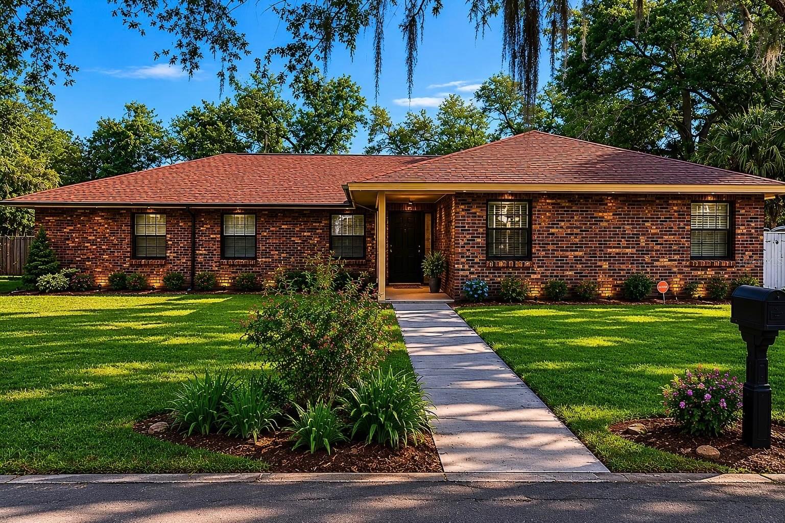 Single Family Residence in LAKELAND, FL - Daniel Dourado