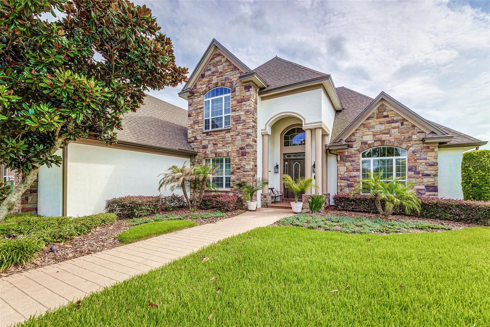 Single Family Residence in LAKELAND, FL - Daniel Dourado