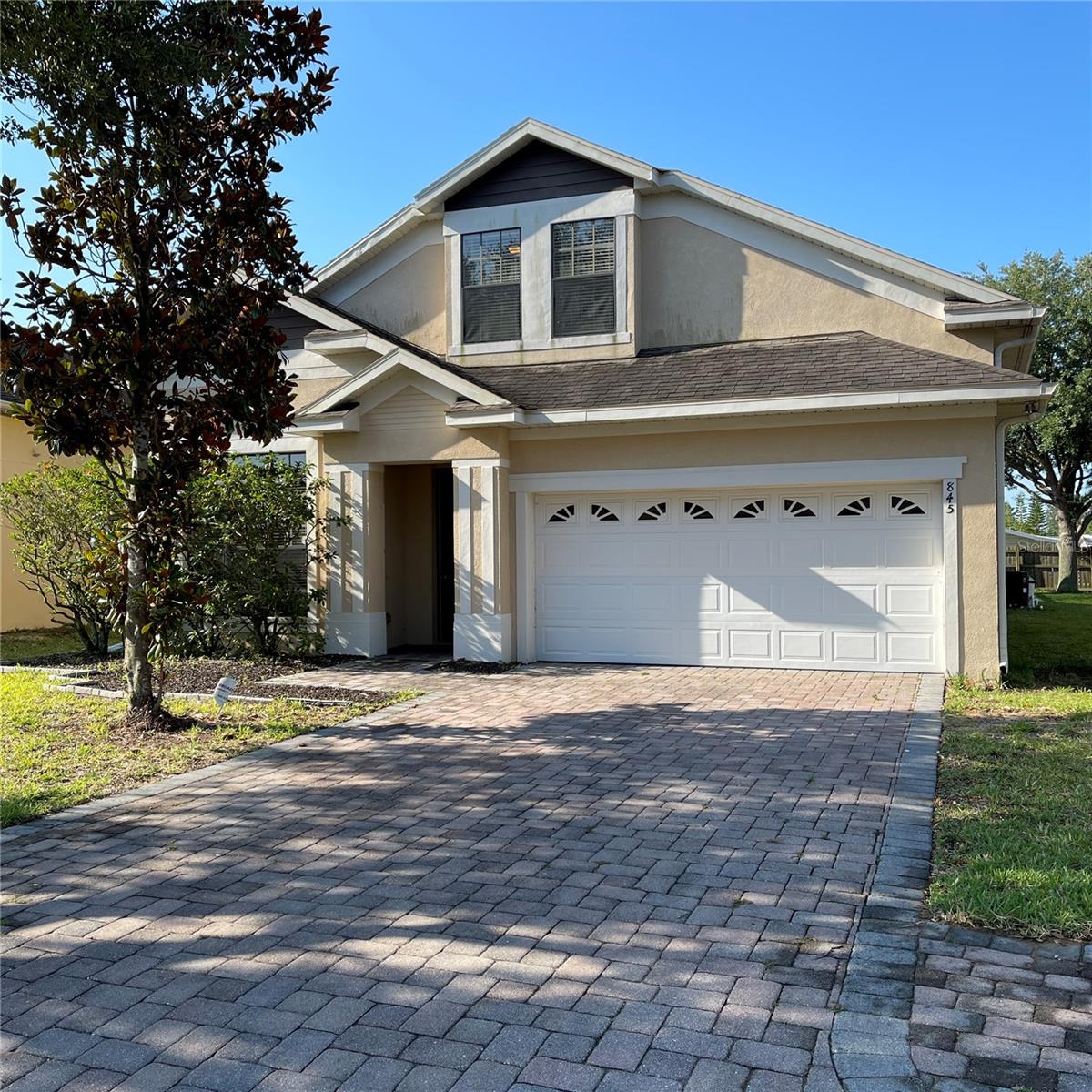 Single Family Residence in DAVENPORT, FL - Daniel Dourado