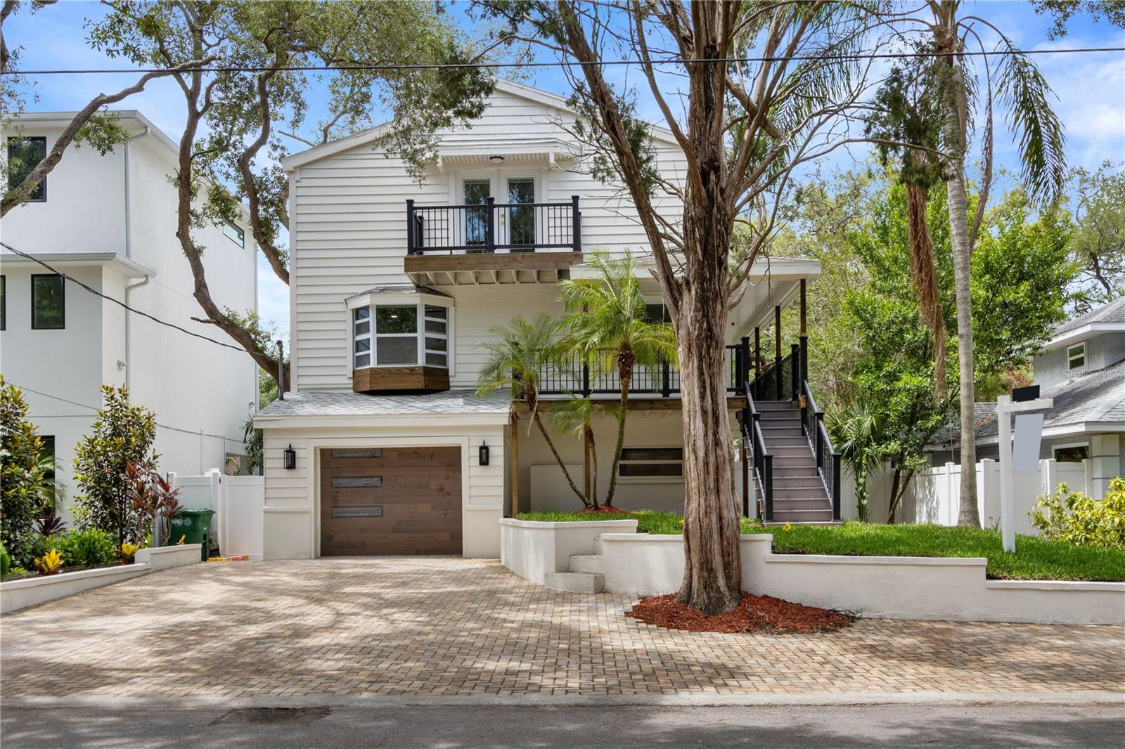 Single Family Residence in TAMPA, FL - Daniel Dourado