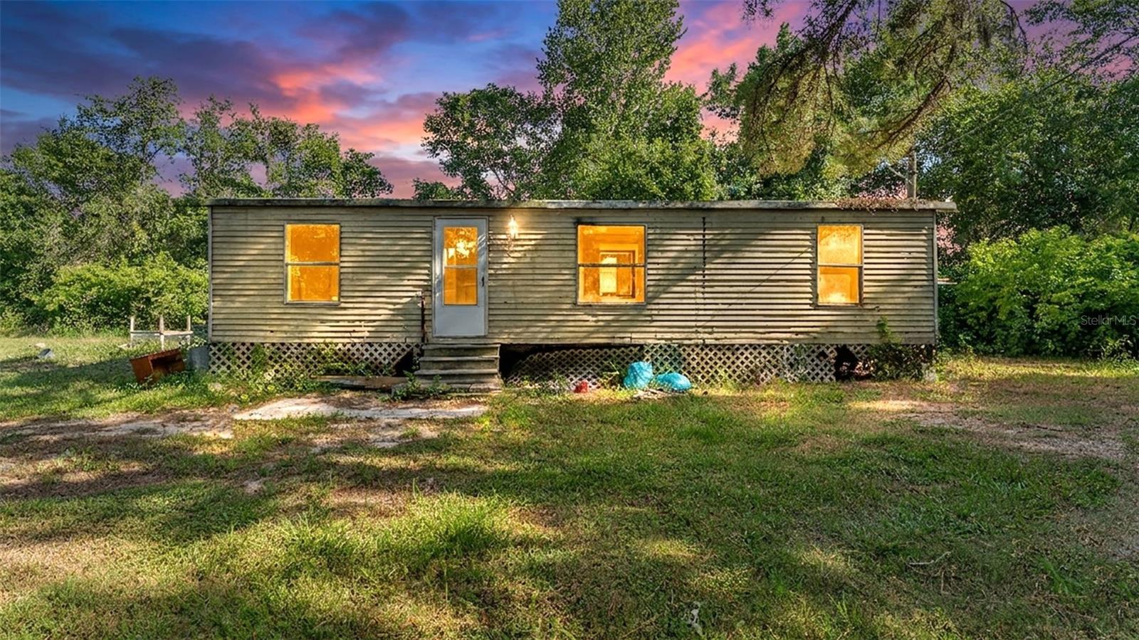 Manufactured Home in AUBURNDALE, FL - Daniel Dourado