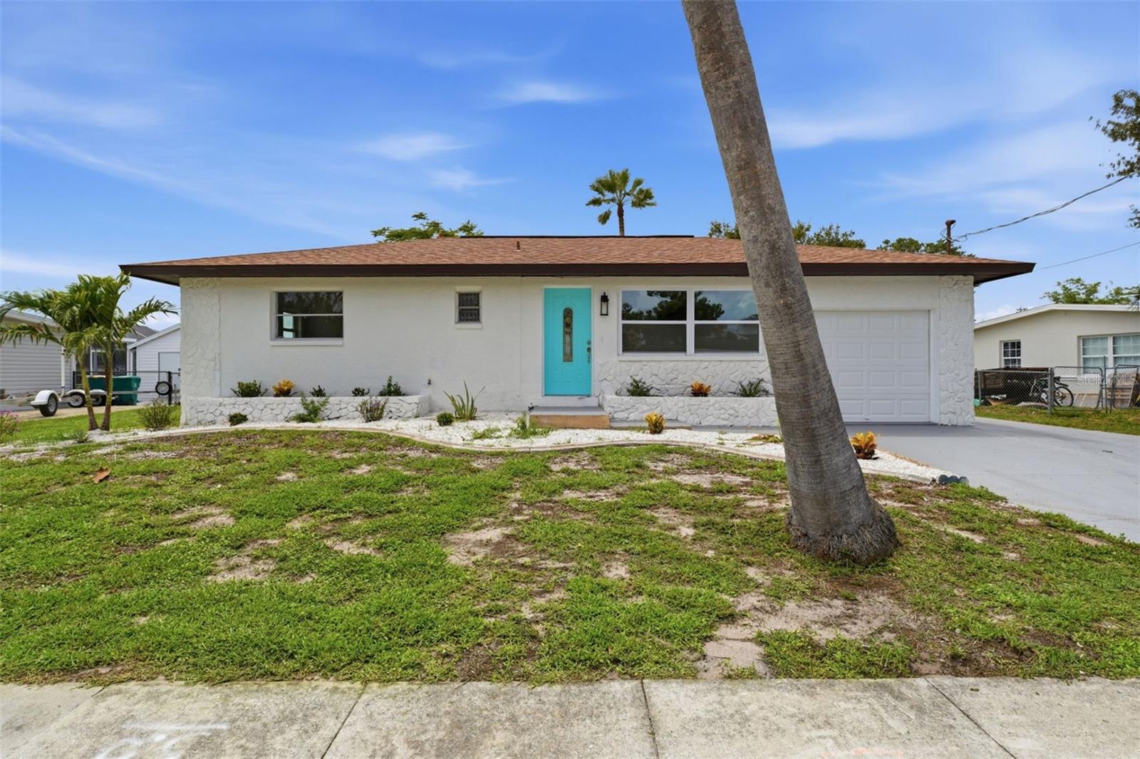 Single Family Residence in PORT CHARLOTTE, FL - Daniel Dourado