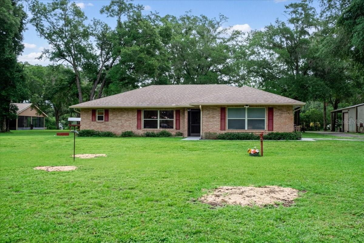 Single Family Residence em LAKE HELEN, FL - Daniel Dourado
