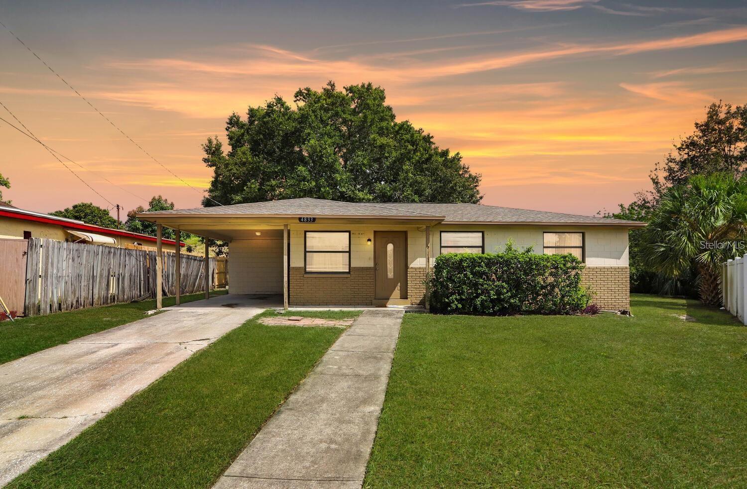 Single Family Residence in TAMPA, FL - Daniel Dourado
