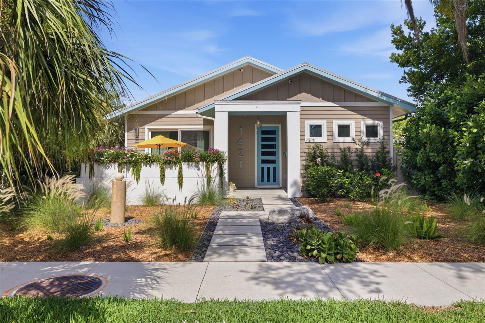 Single Family Residence em ST PETERSBURG, FL - Daniel Dourado