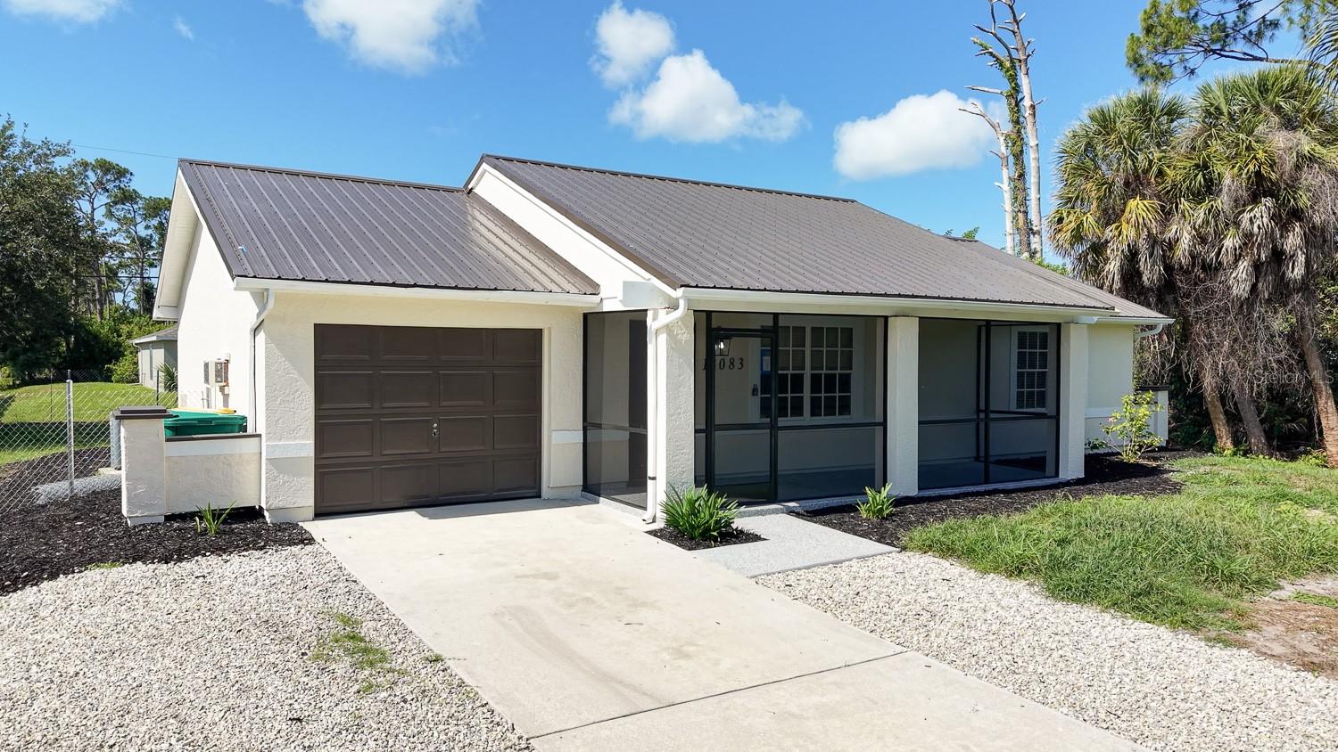 Single Family Residence in PORT CHARLOTTE, FL - Daniel Dourado