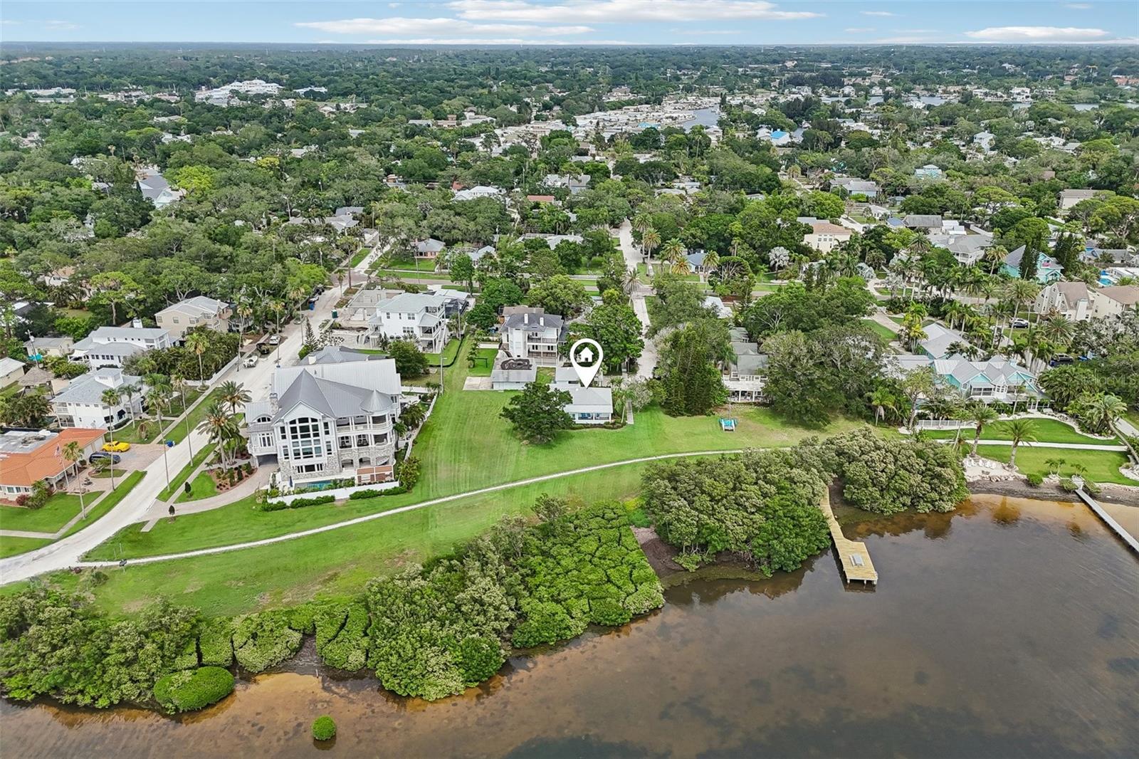 Single Family Residence in CRYSTAL BEACH, FL - Daniel Dourado
