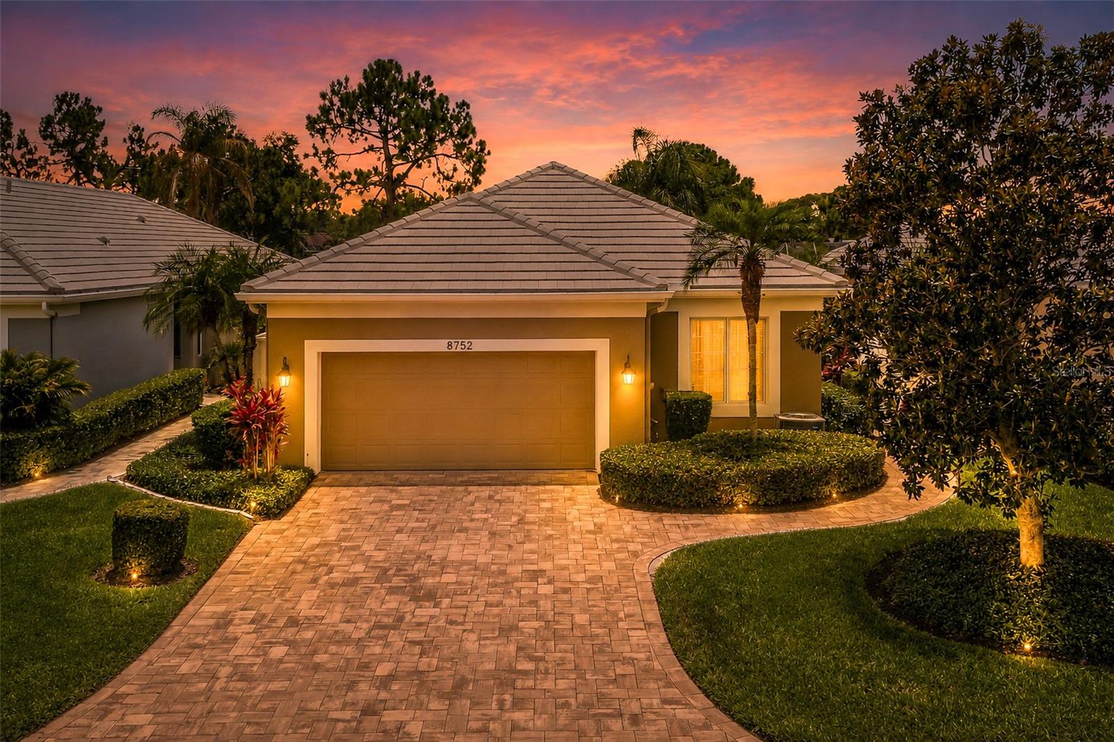 Single Family Residence em BRADENTON, FL - Daniel Dourado