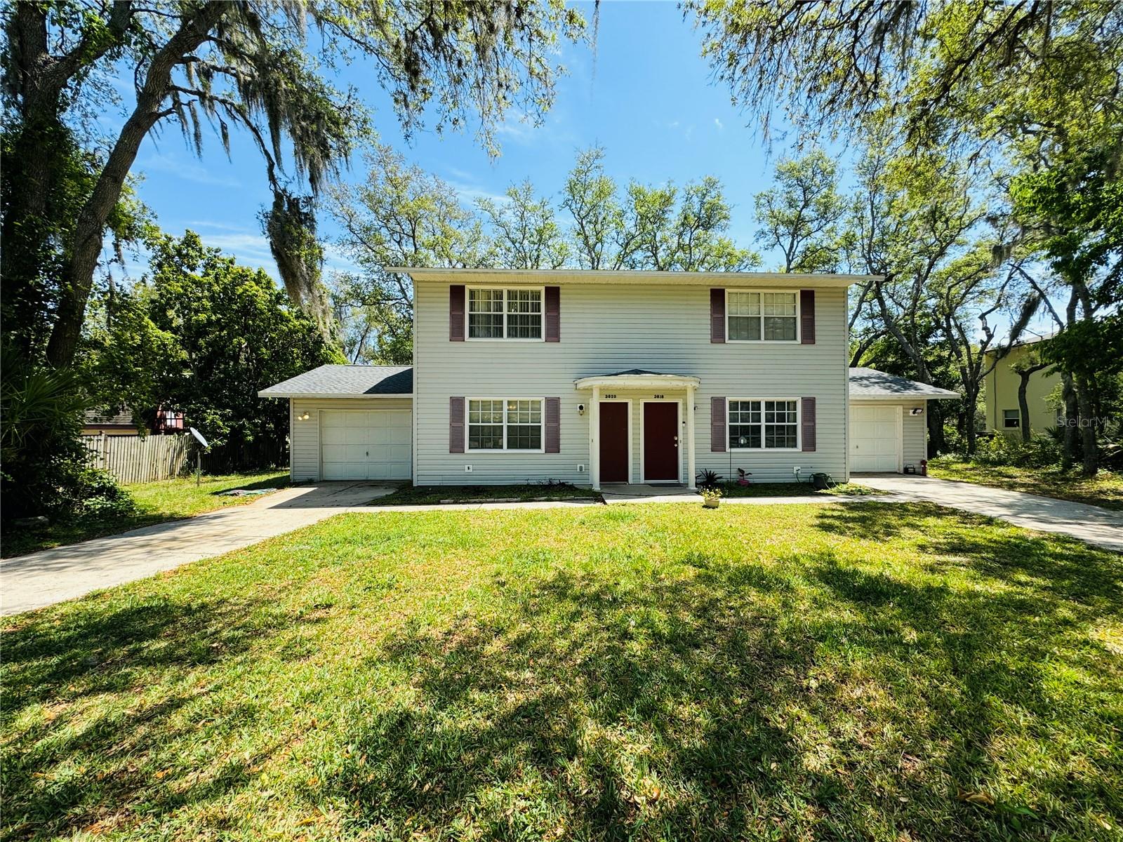 Single Family Residence in LAKE WALES, FL - Daniel Dourado