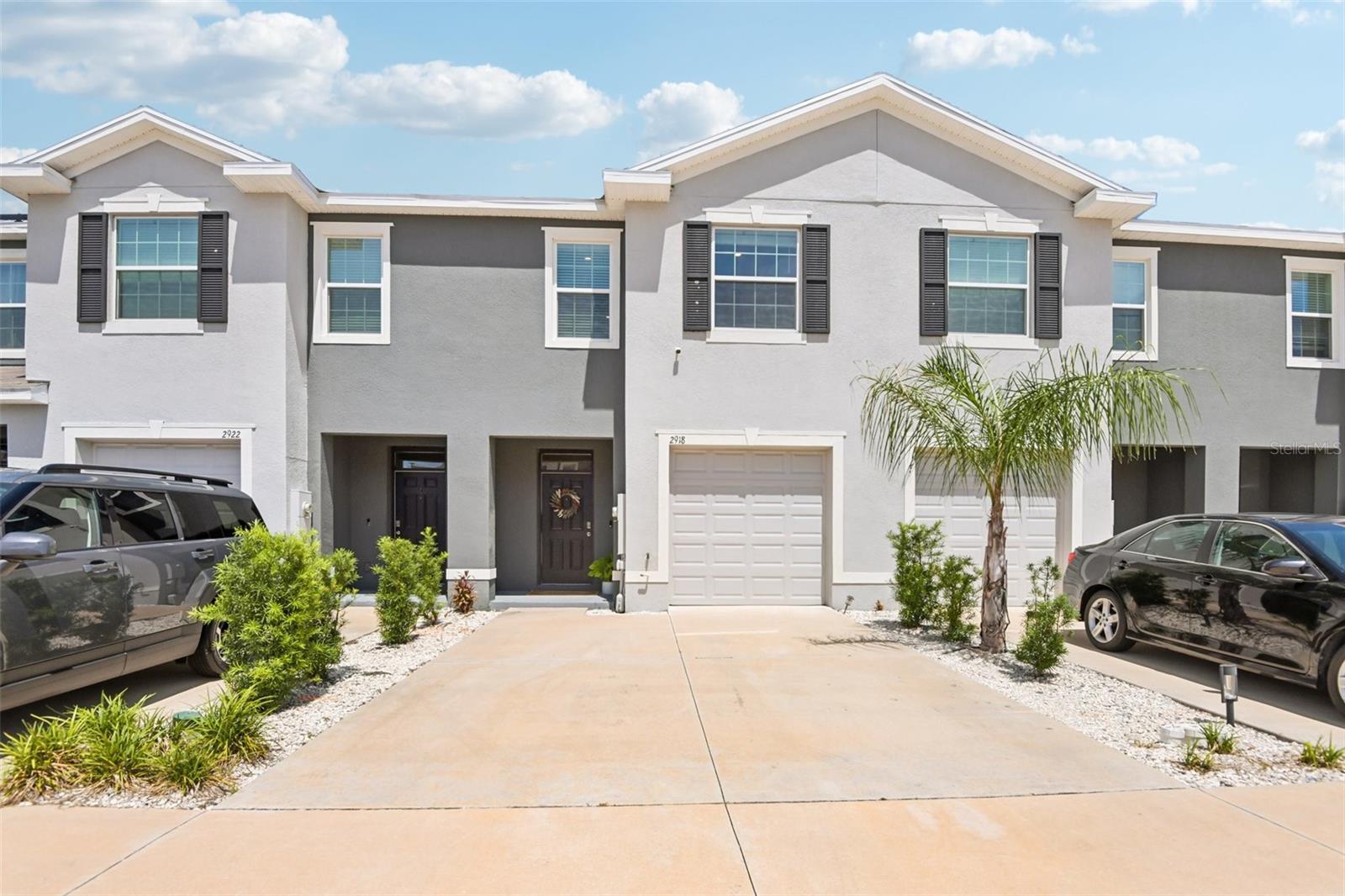 Townhouse in WESLEY CHAPEL, FL - Daniel Dourado