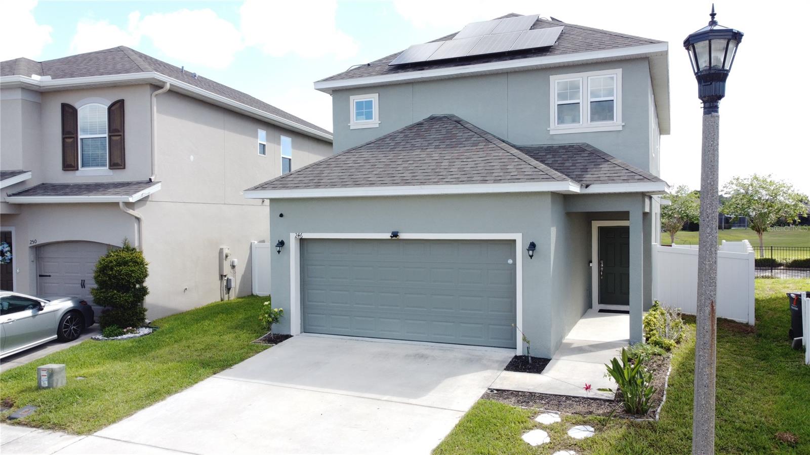 Single Family Residence in DAVENPORT, FL - Daniel Dourado