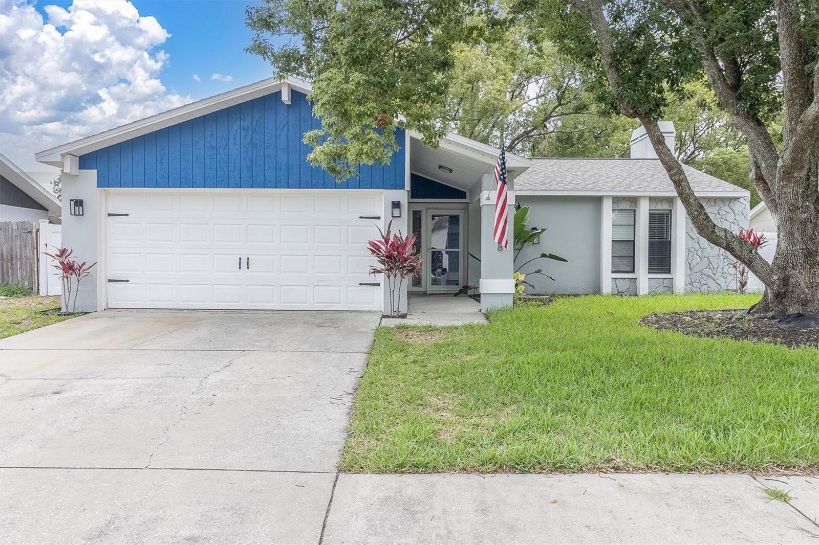 Single Family Residence in PORT RICHEY, FL - Daniel Dourado