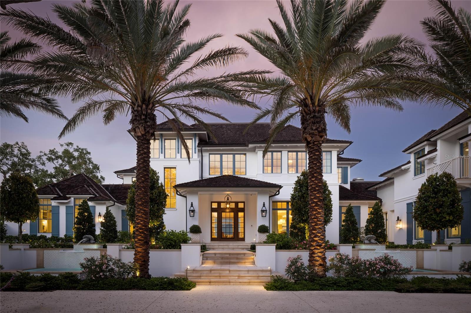Single Family Residence in SARASOTA, FL - Daniel Dourado