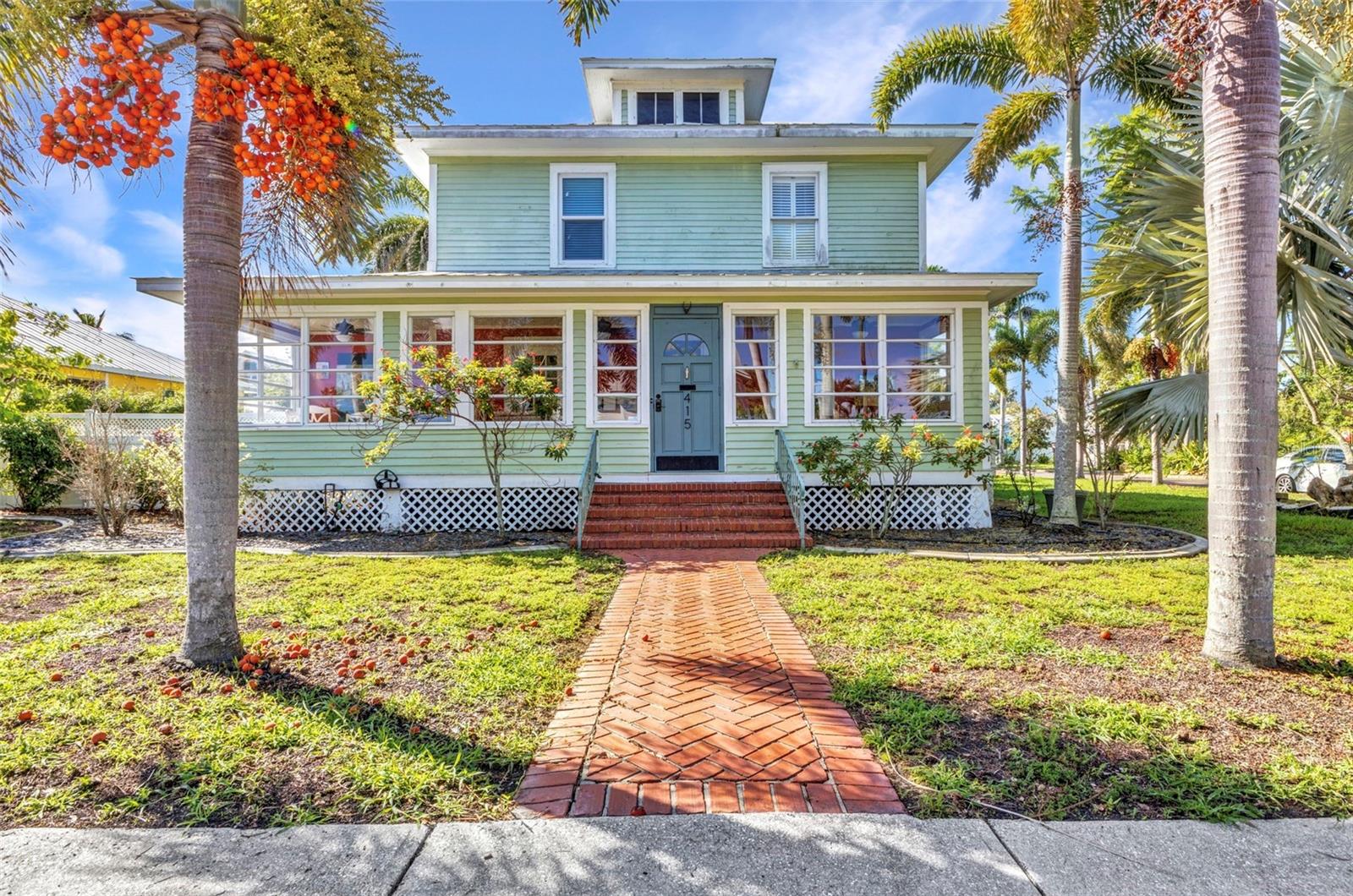 Single Family Residence in PUNTA GORDA, FL - Daniel Dourado