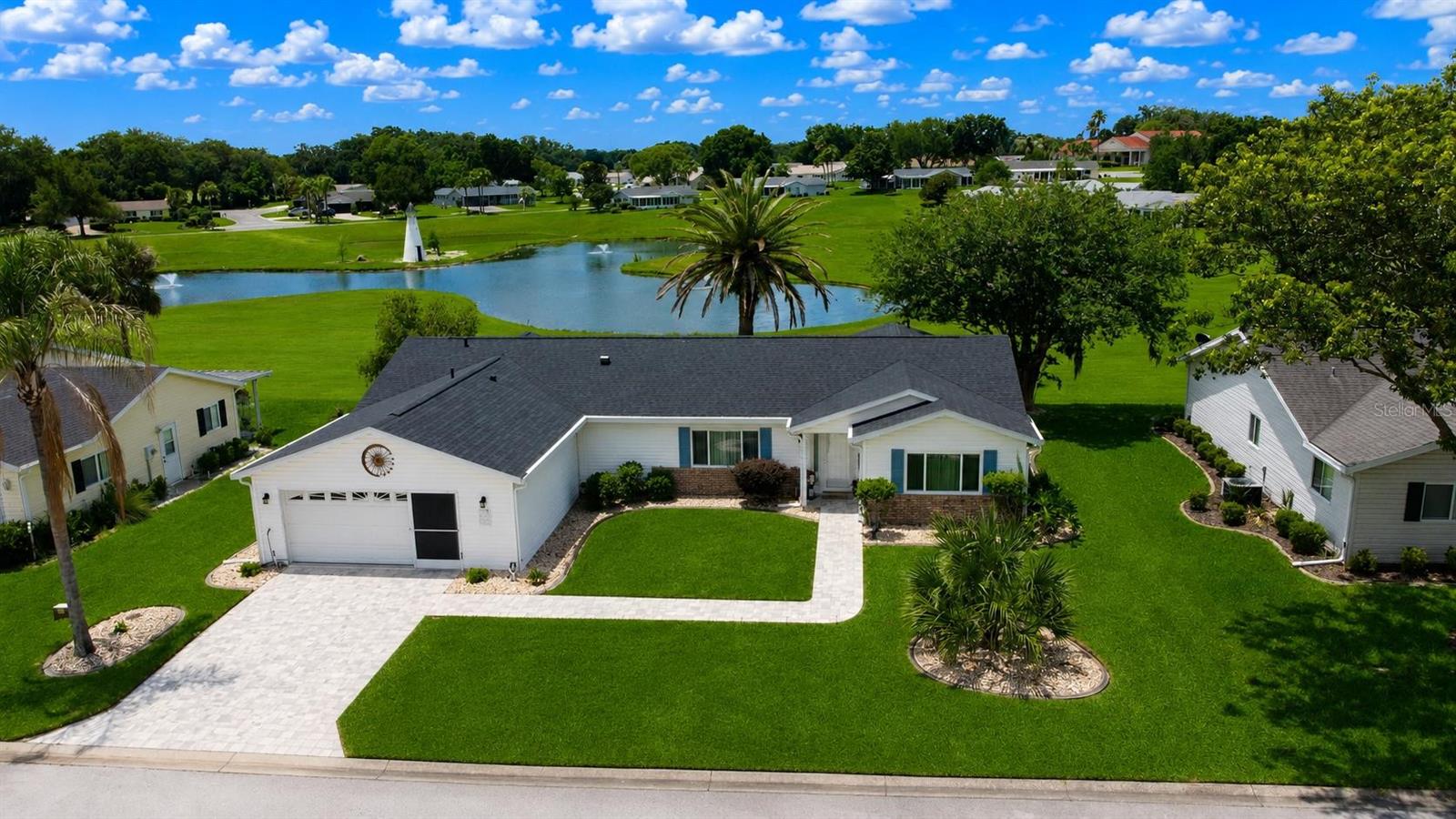 Single Family Residence in SUMMERFIELD, FL - Daniel Dourado