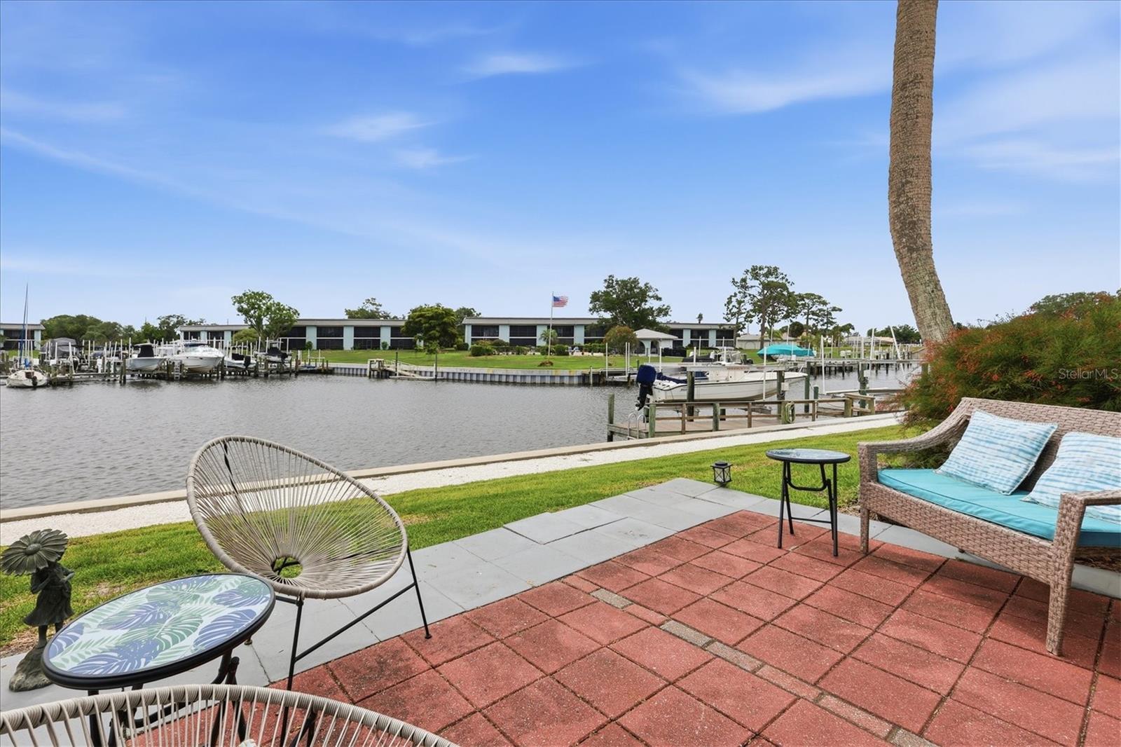 Single Family Residence em ENGLEWOOD, FL - Daniel Dourado