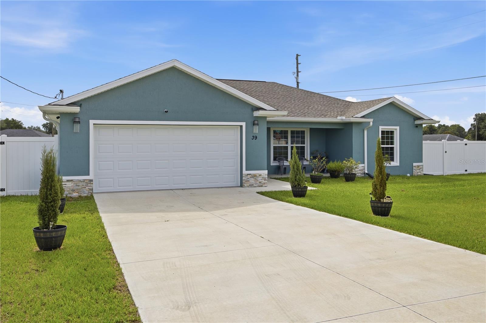 Single Family Residence in OCALA, FL - Daniel Dourado