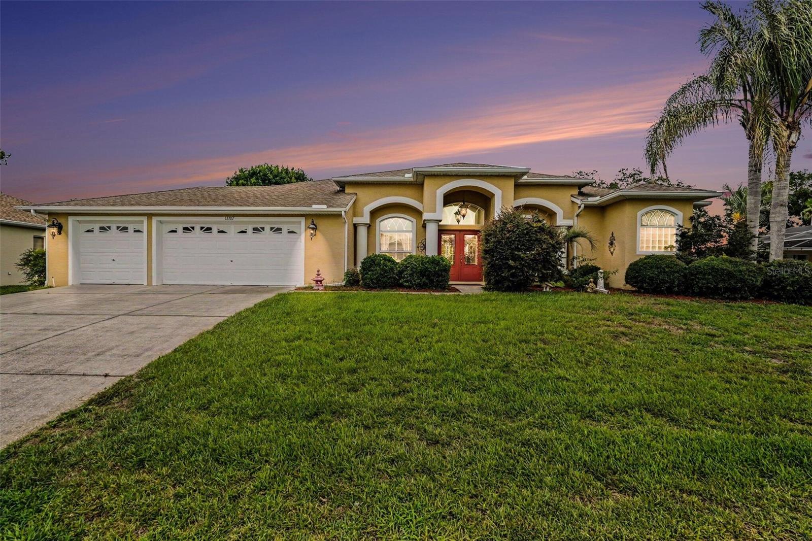 Single Family Residence em SPRING HILL, FL - Daniel Dourado