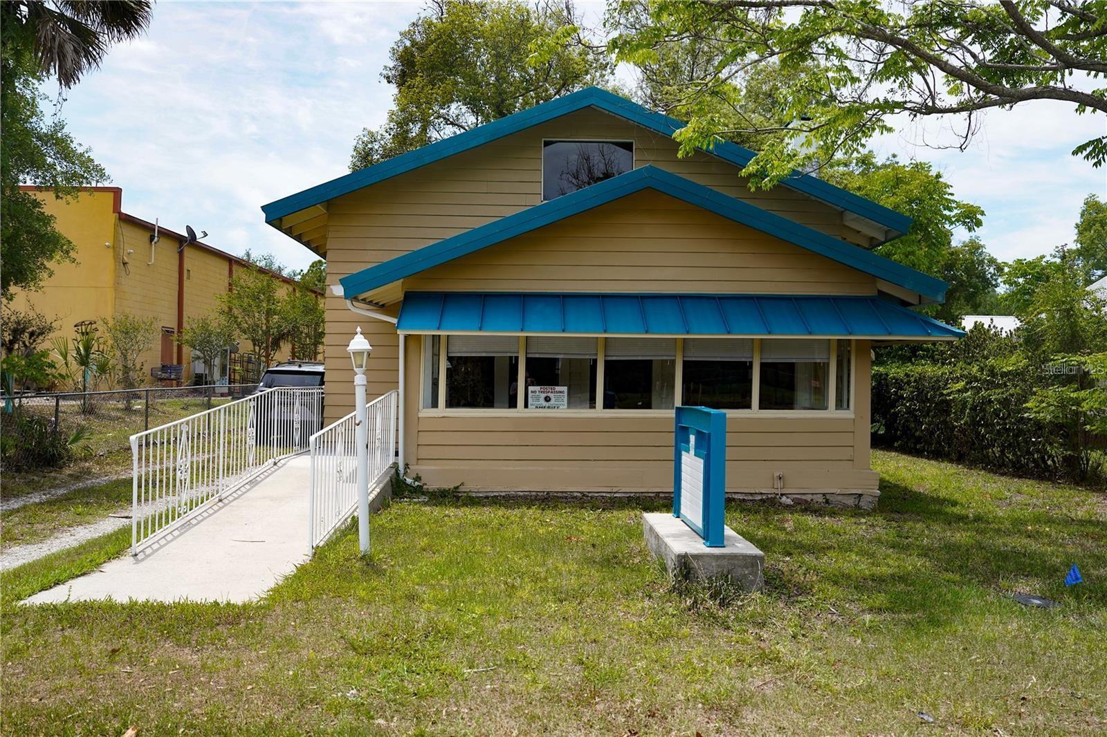 Single Family Residence em DELAND, FL - Daniel Dourado