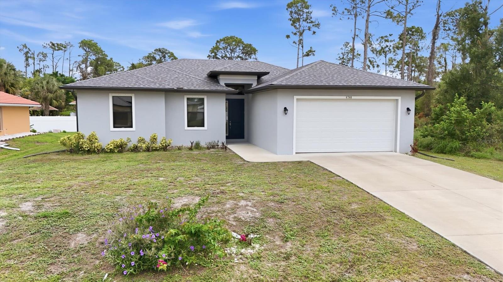 Single Family Residence in NORTH PORT, FL - Daniel Dourado