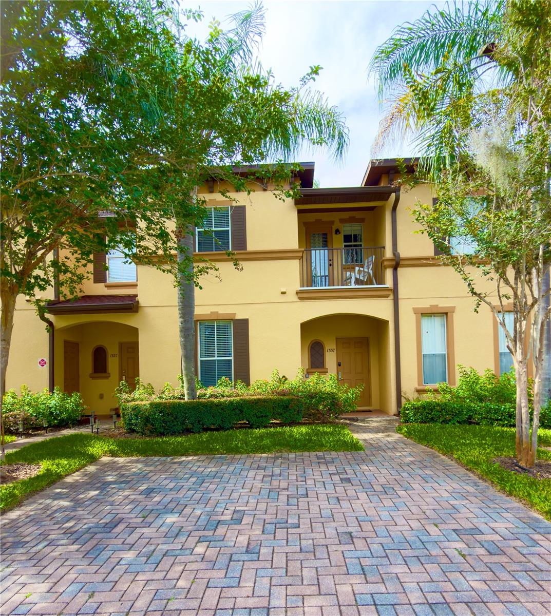 Townhouse in DAVENPORT, FL - Daniel Dourado
