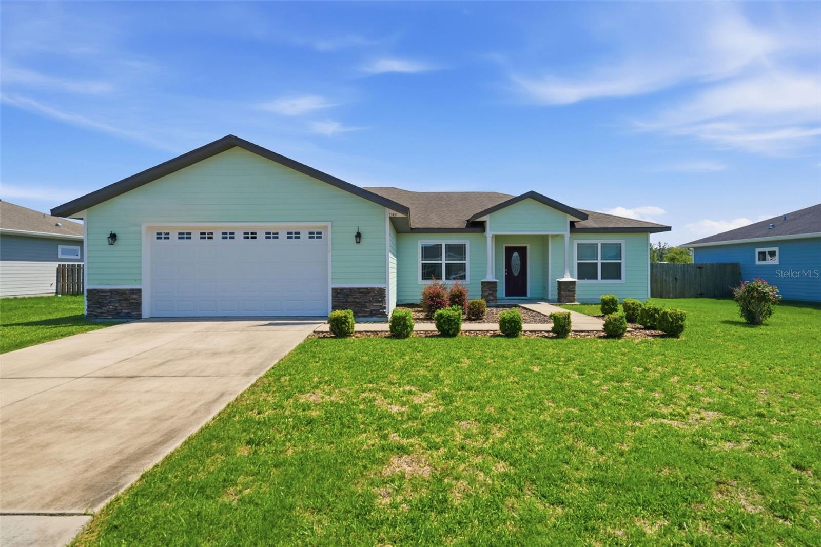 Single Family Residence em NEWBERRY, FL - Daniel Dourado