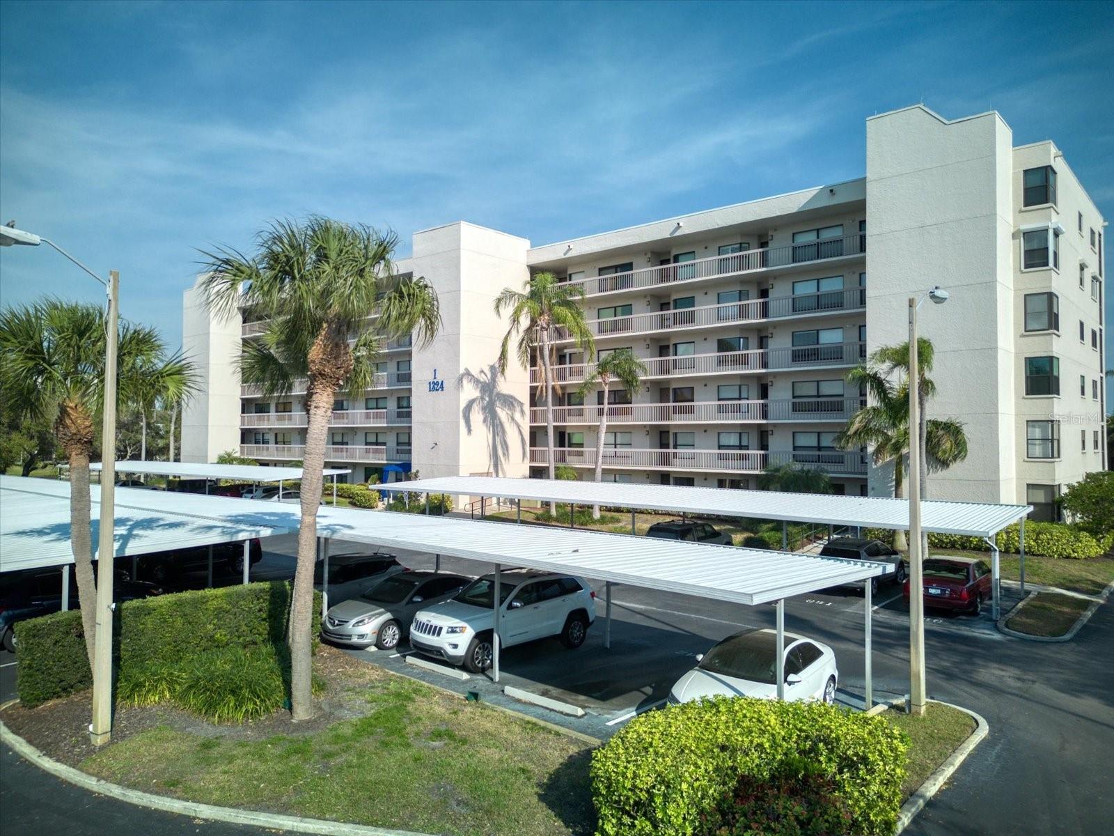 Condominium in SOUTH PASADENA, FL - Daniel Dourado