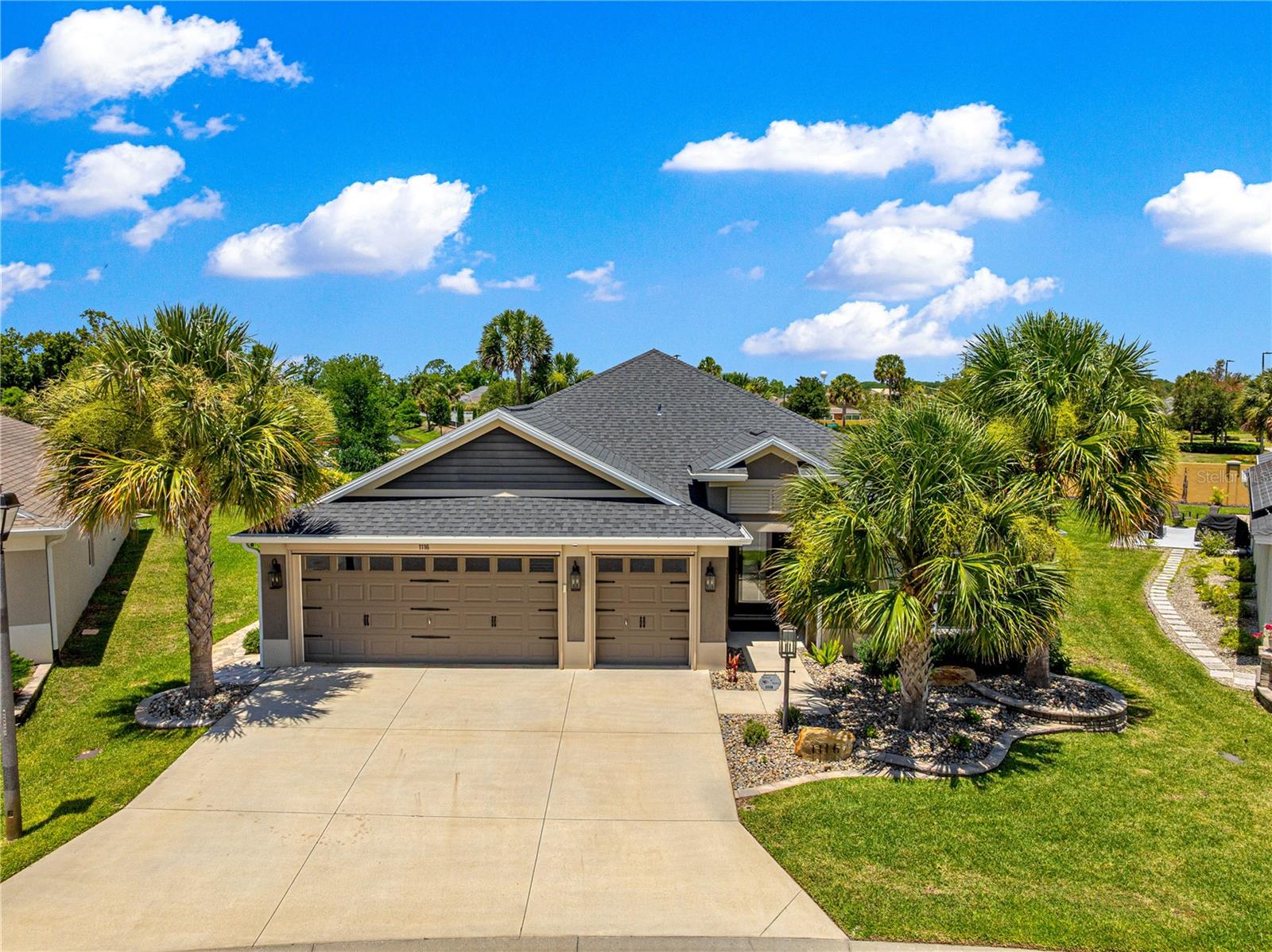 Single Family Residence in THE VILLAGES, FL - Daniel Dourado
