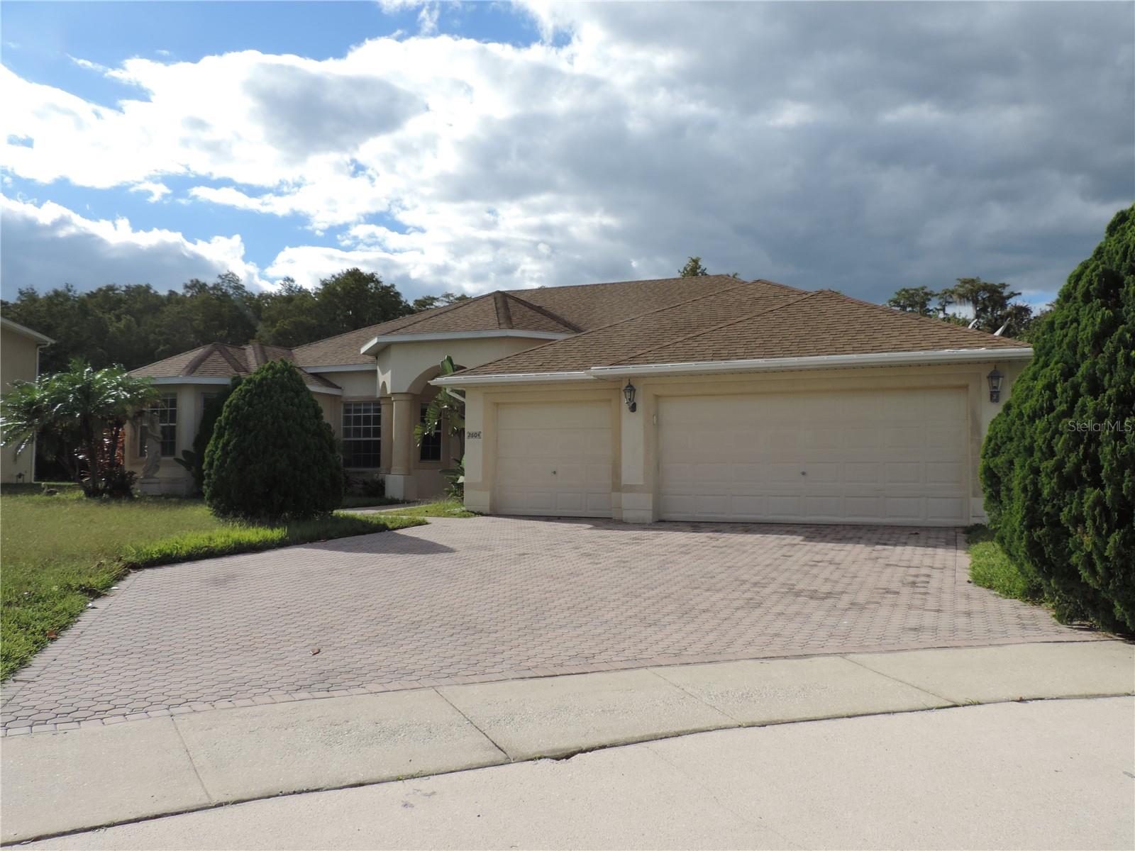 Single Family Residence em KISSIMMEE, FL - Daniel Dourado