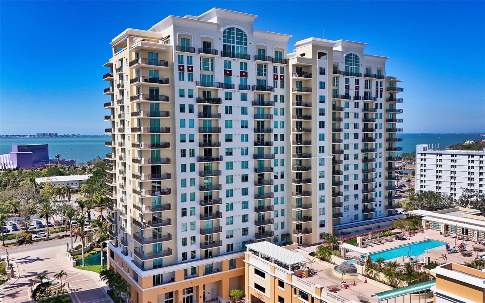 Condominium in SARASOTA, FL - Daniel Dourado