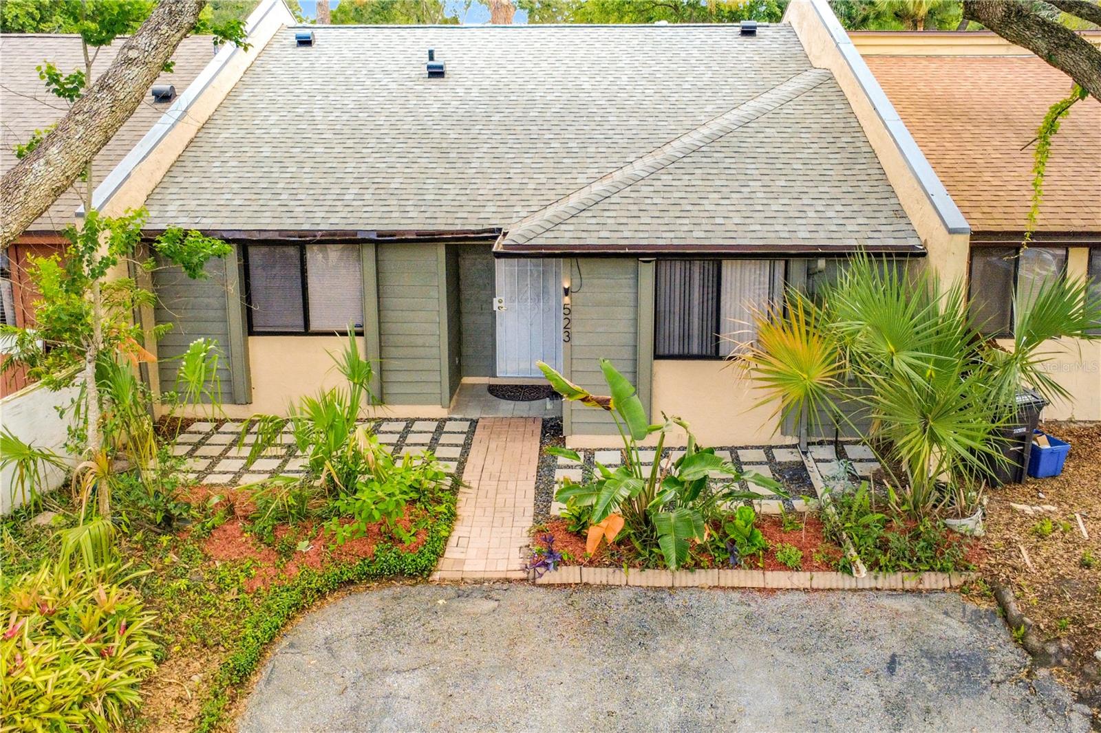 Townhouse in ALTAMONTE SPRINGS, FL - Daniel Dourado