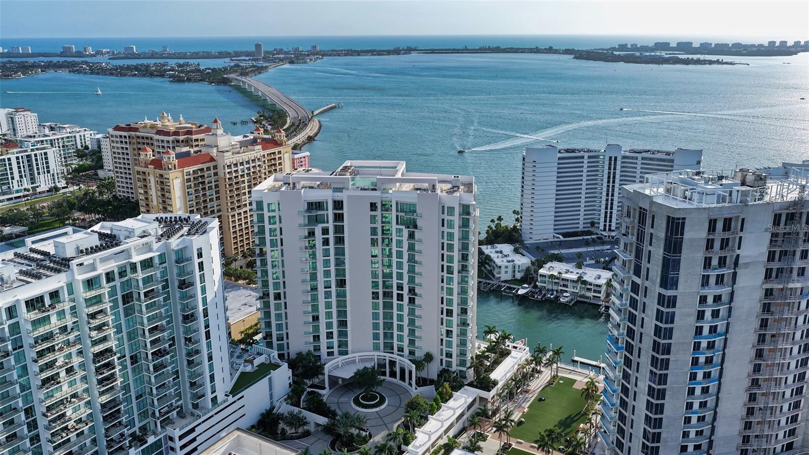 Condominium in SARASOTA, FL - Daniel Dourado