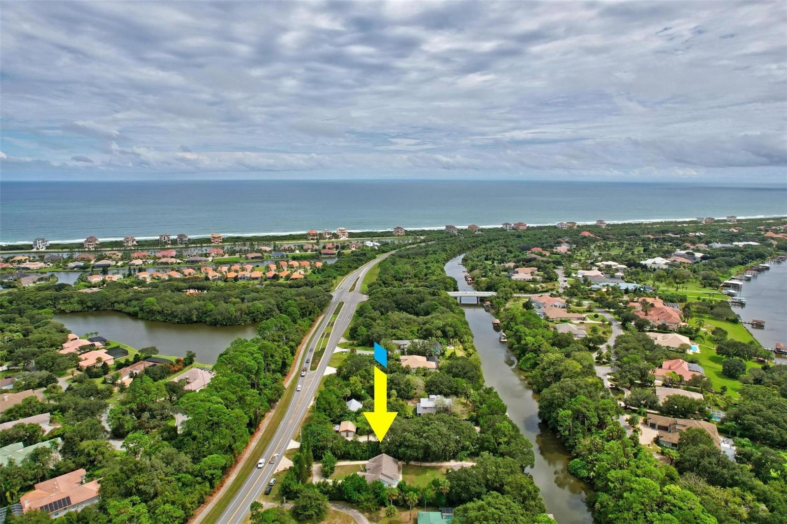 Single Family Residence in PALM COAST, FL - Daniel Dourado