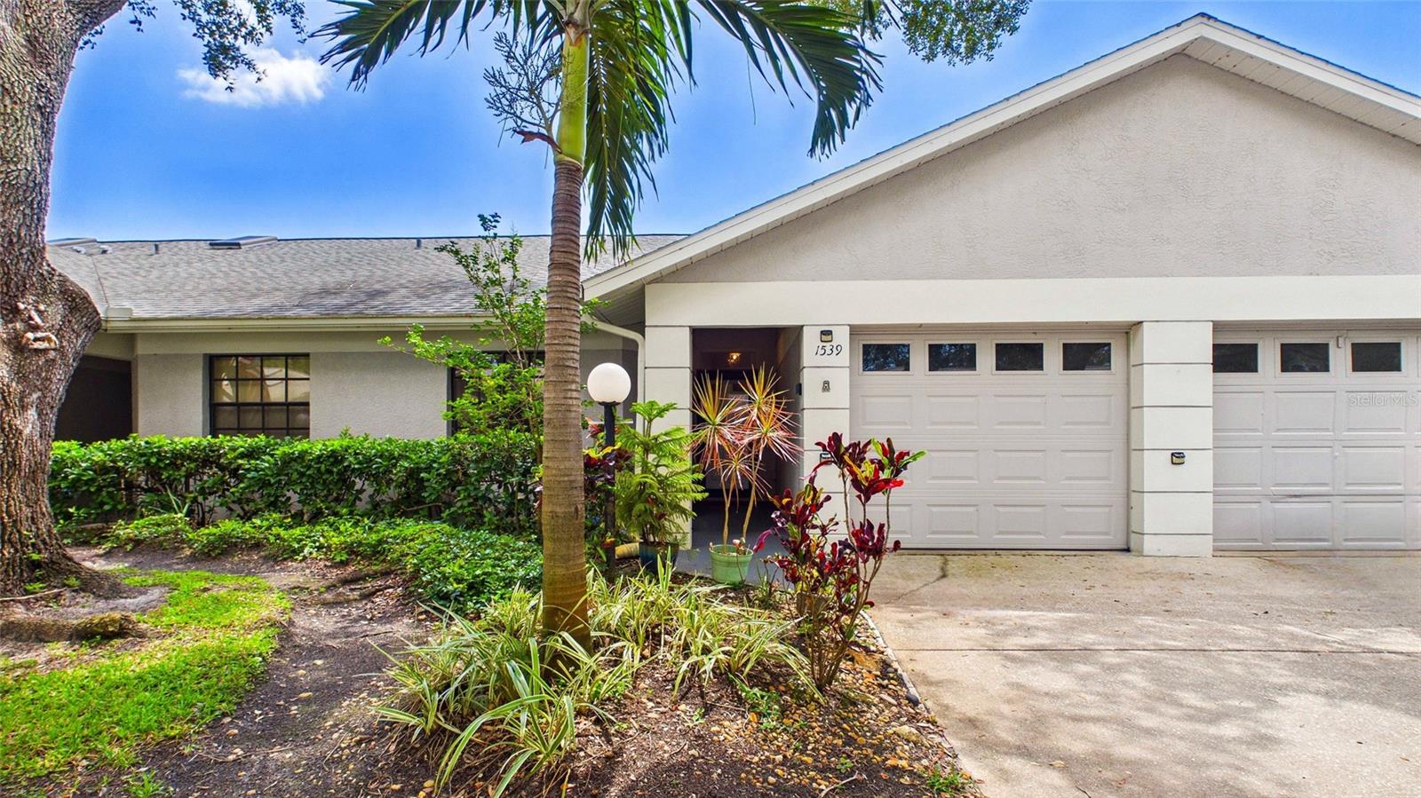 Villa in DUNEDIN, FL - Daniel Dourado