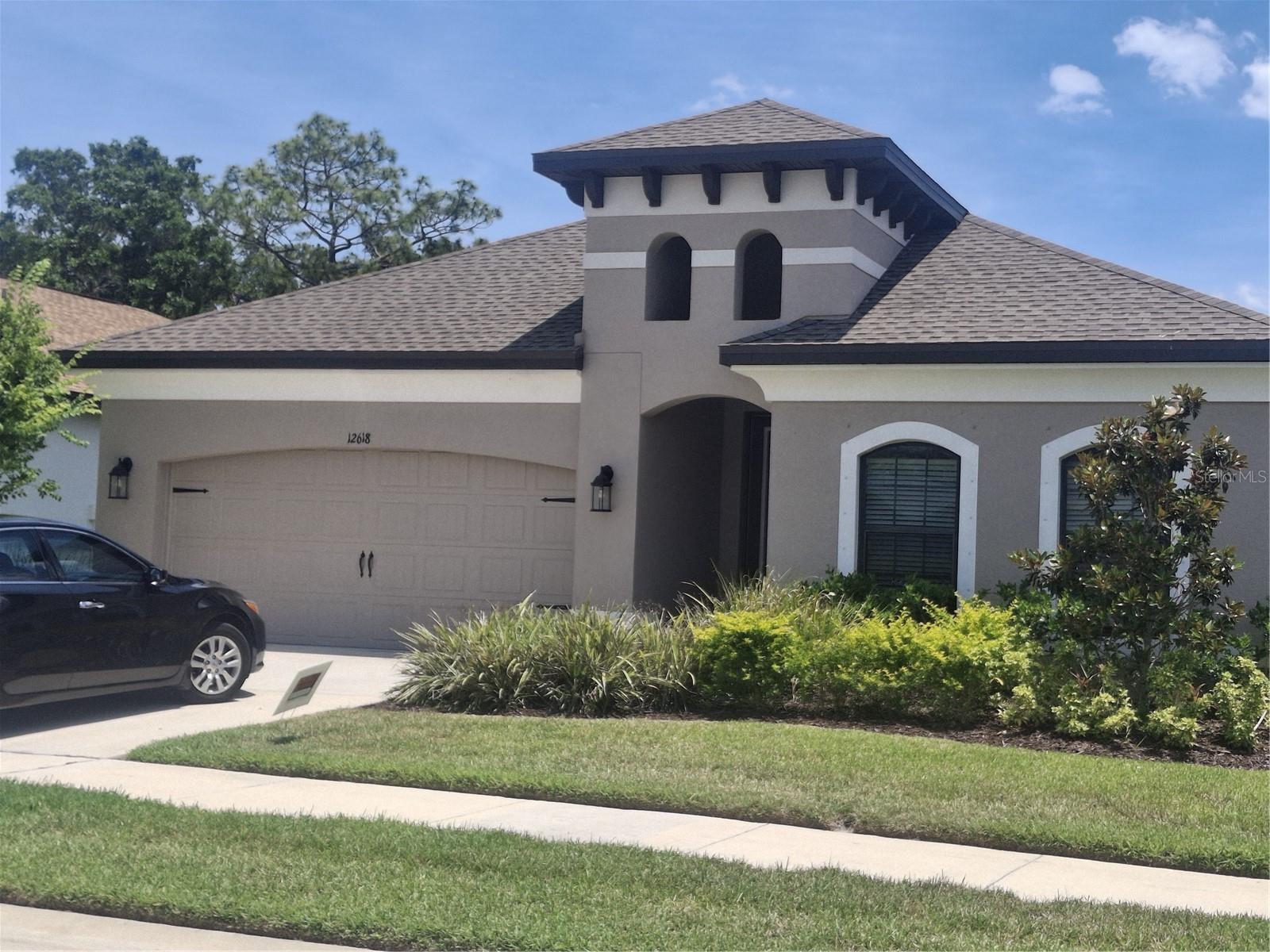 Single Family Residence in NEW PORT RICHEY, FL - Daniel Dourado
