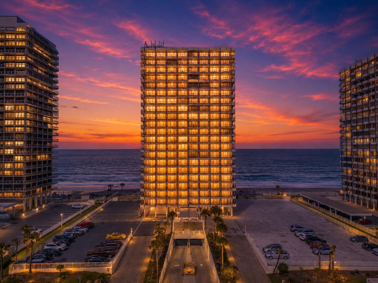 Condominium em DAYTONA BEACH, FL - Daniel Dourado