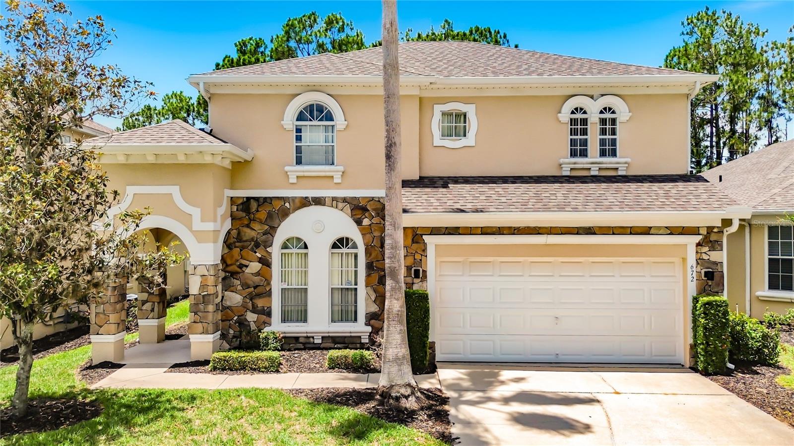 Single Family Residence in DAVENPORT, FL - Daniel Dourado